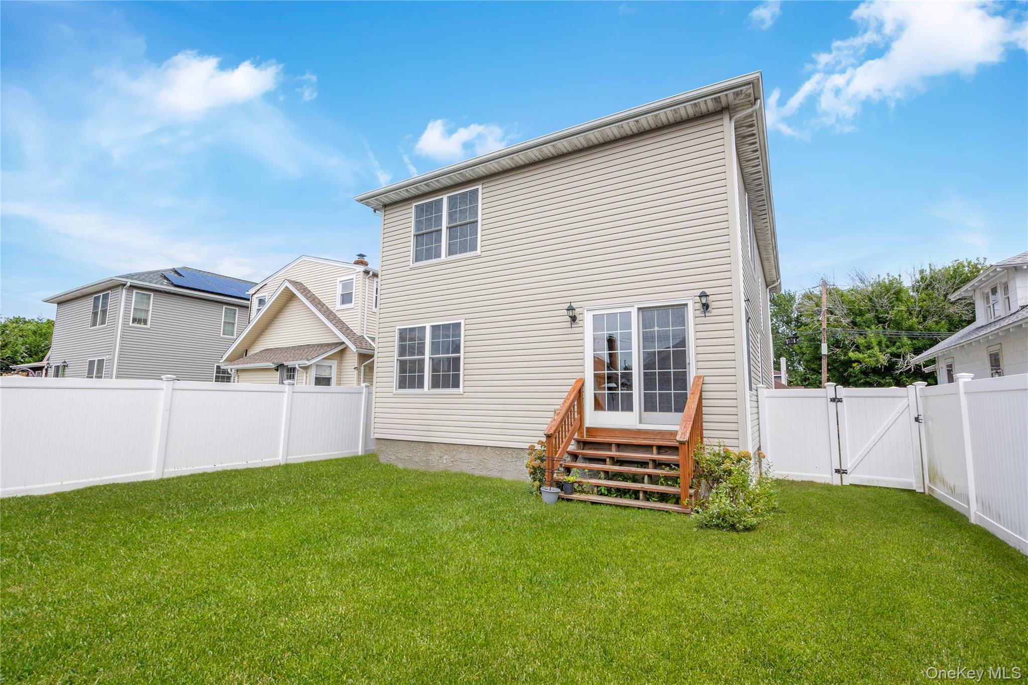 Single Family Harvard Place  Nassau County, NY 11510, MLS-928528-26
