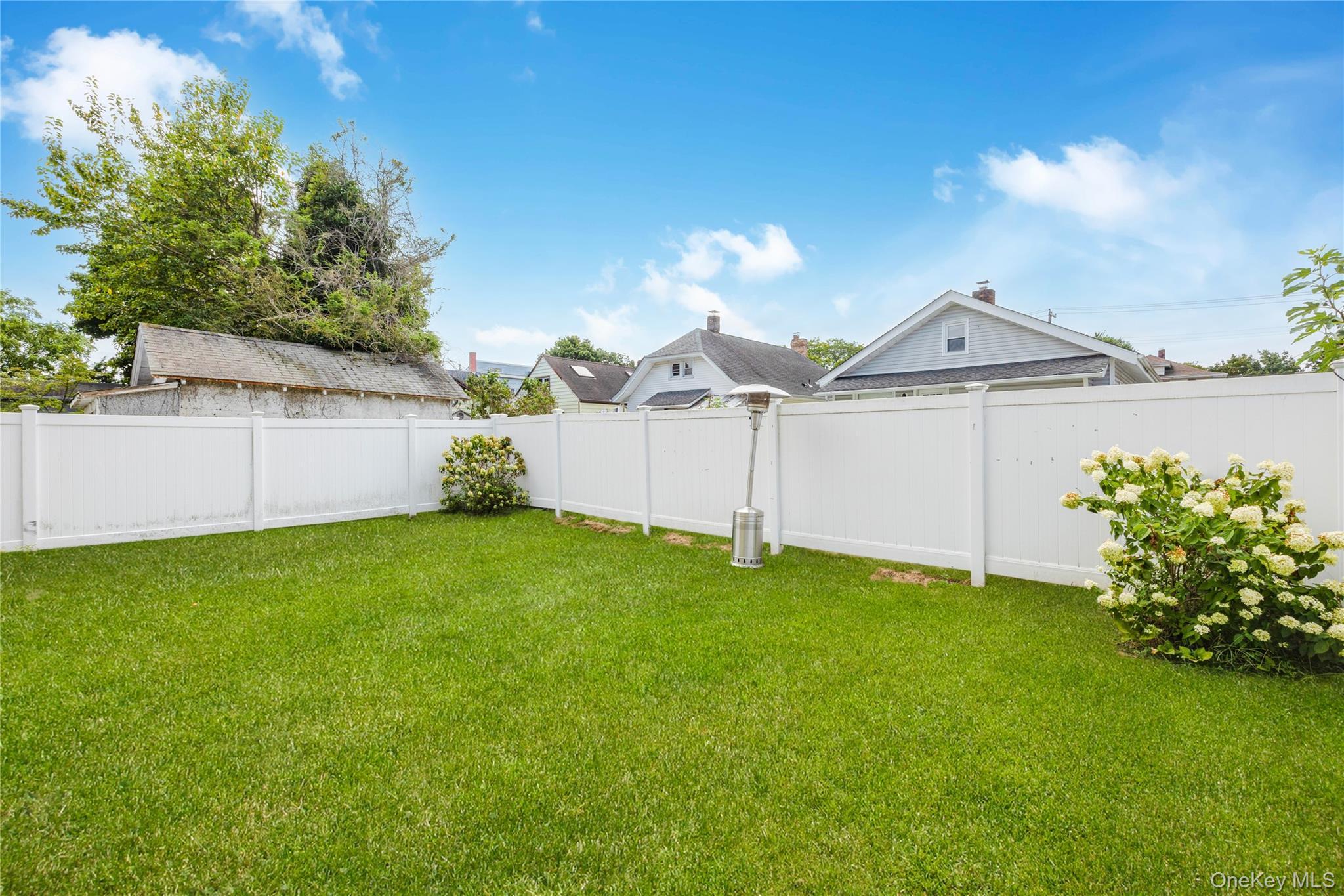 Single Family Harvard Place  Nassau County, NY 11510, MLS-928528-28