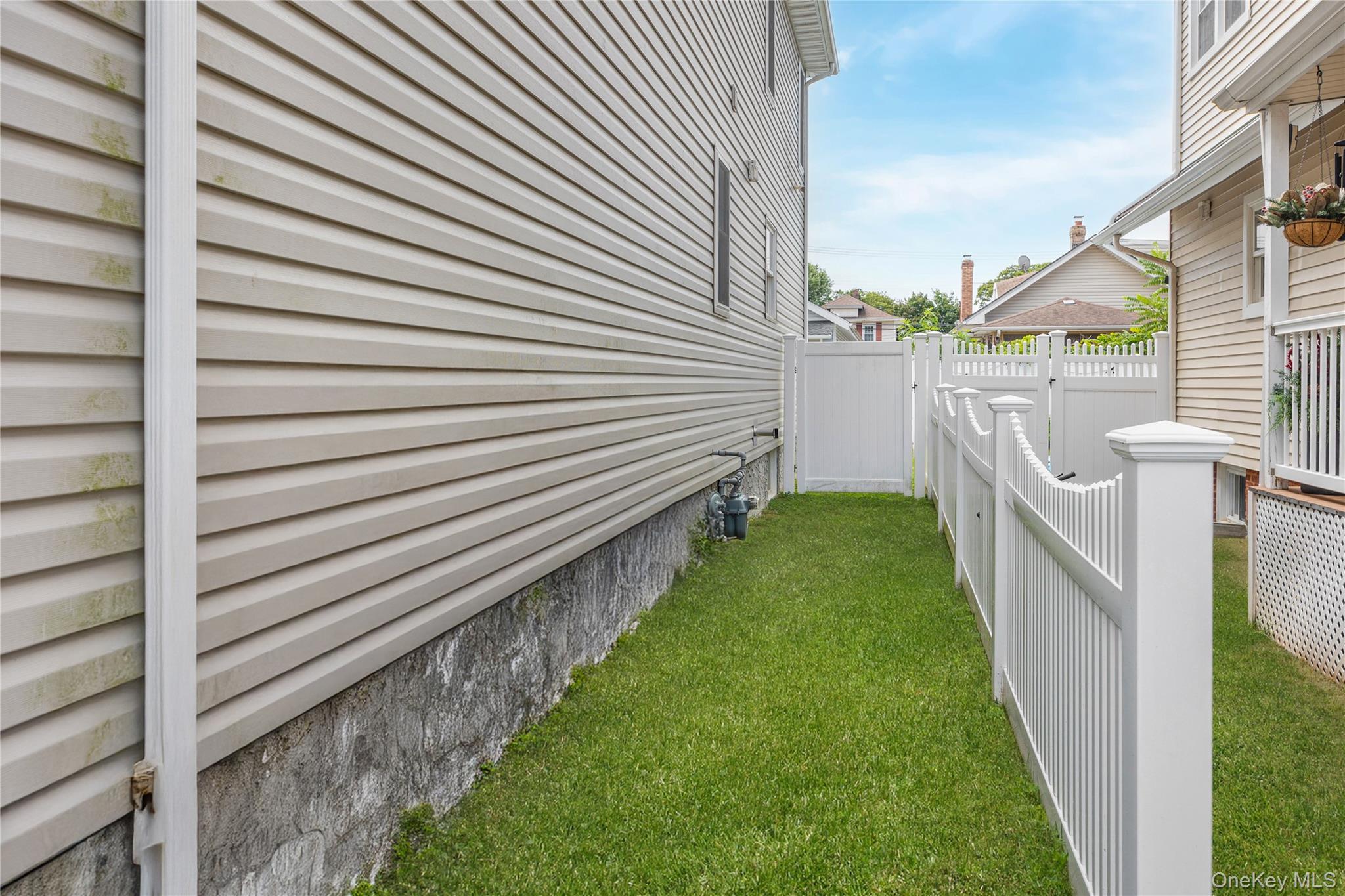 Single Family Harvard Place  Nassau County, NY 11510, MLS-928528-29