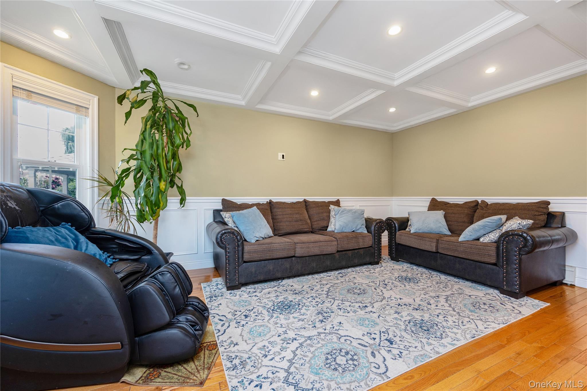 Single Family Harvard Place  Nassau County, NY 11510, MLS-928528-5