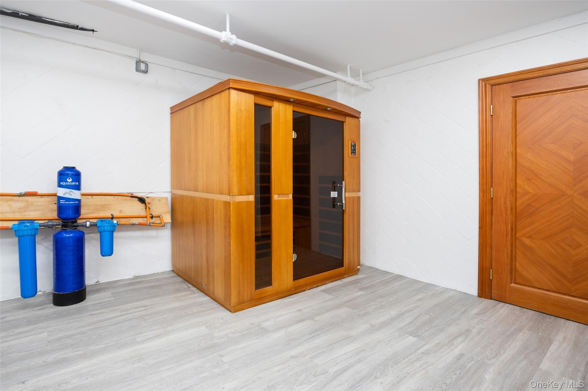 Single Family Rivers Nassau County, NY 11020, MLS-928543-13