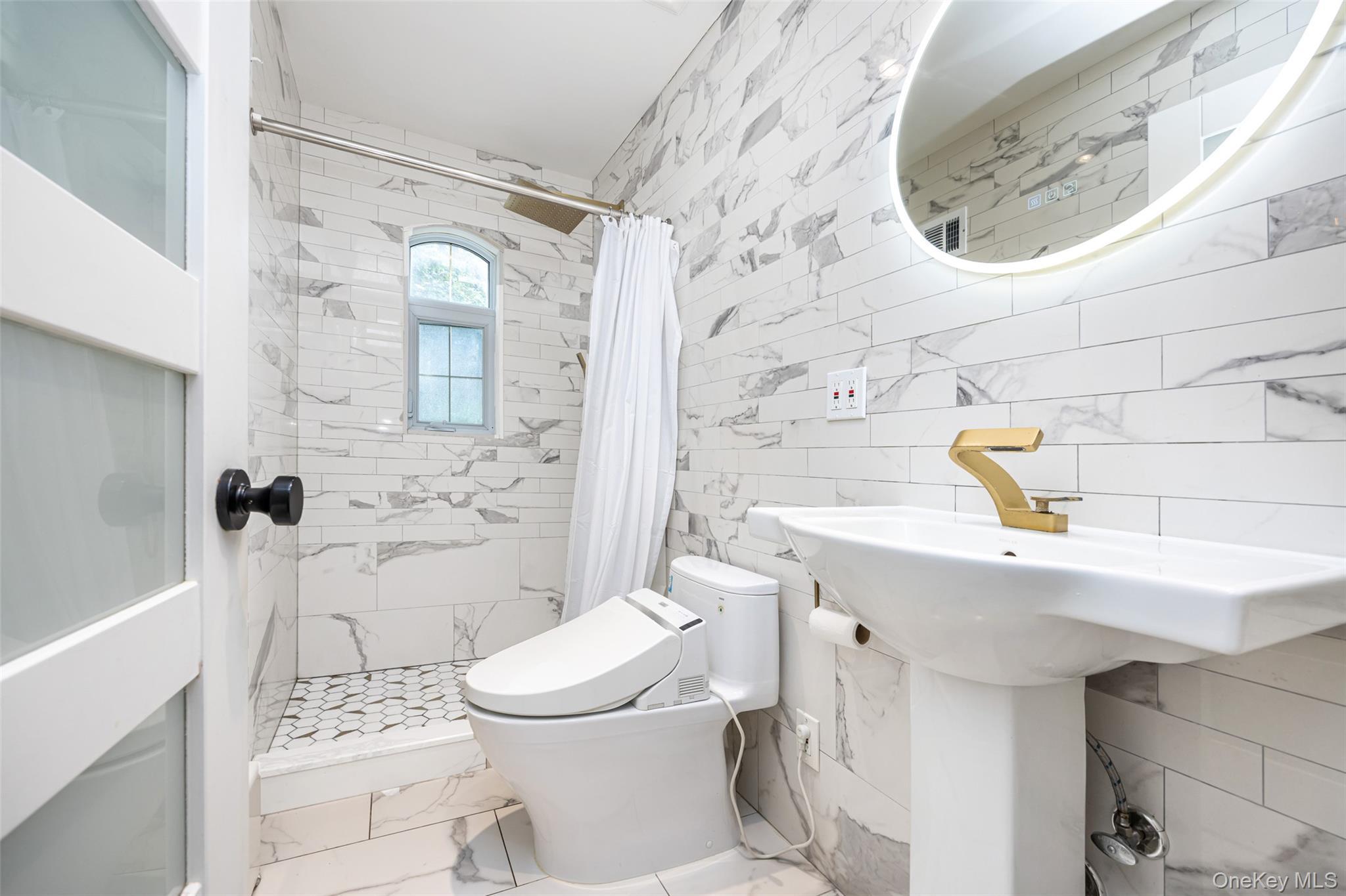 Single Family Rivers Nassau County, NY 11020, MLS-928543-26