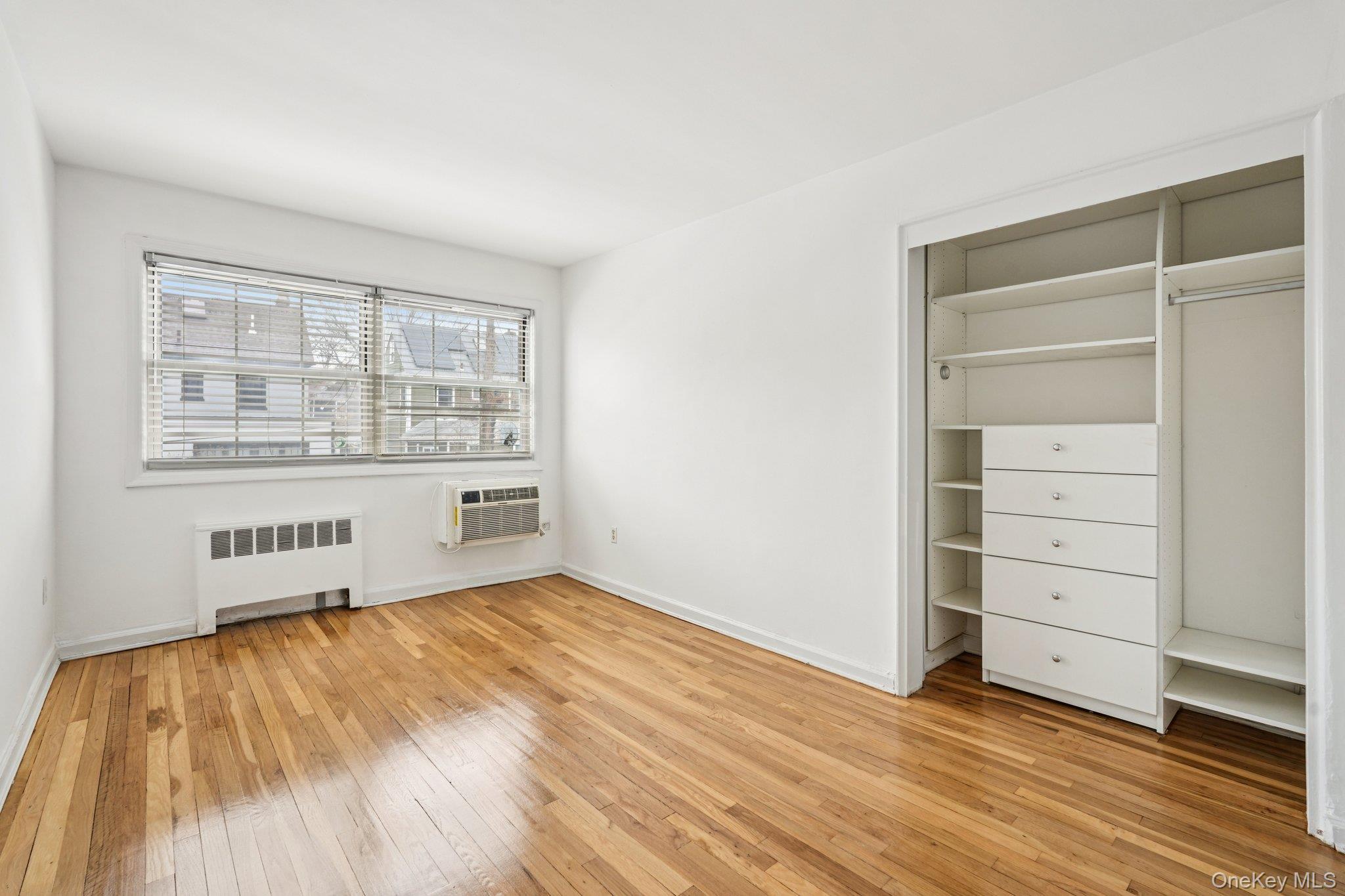 Coop Maple  Westchester County, NY 10706, MLS-928564-18