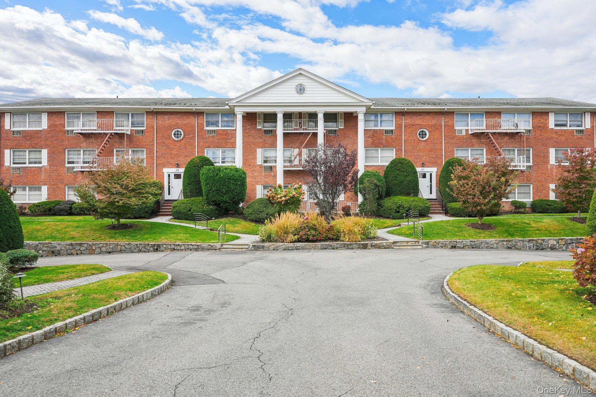 Coop Maple  Westchester County, NY 10706, MLS-928564-2