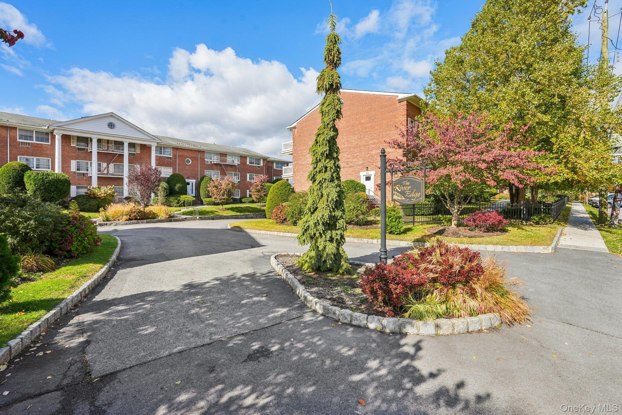 Coop Maple  Westchester County, NY 10706, MLS-928564-3