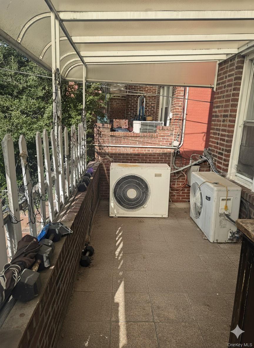 Single Family 39th  Queens, NY 11104, MLS-928573-6