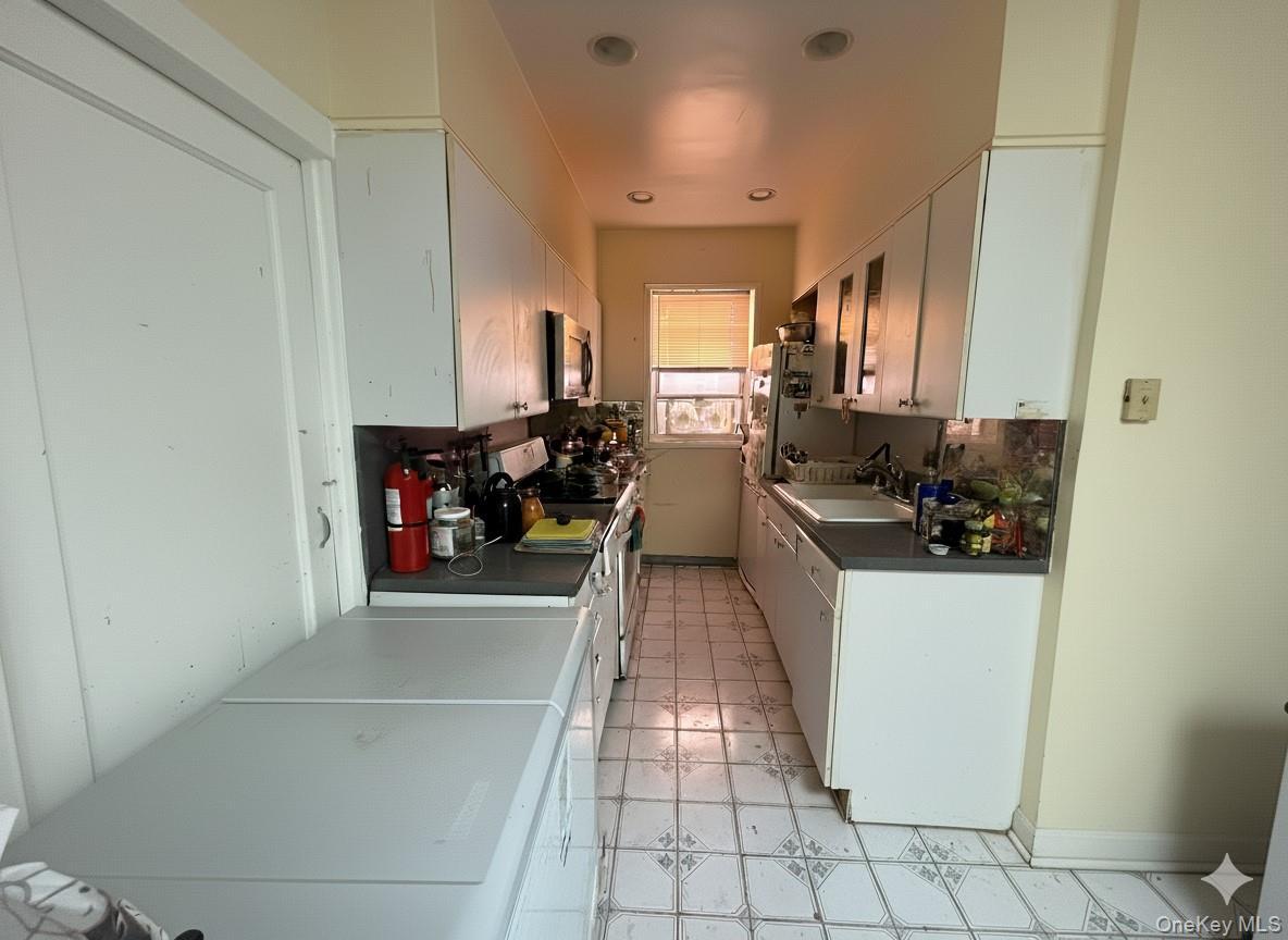 Single Family 39th  Queens, NY 11104, MLS-928573-8