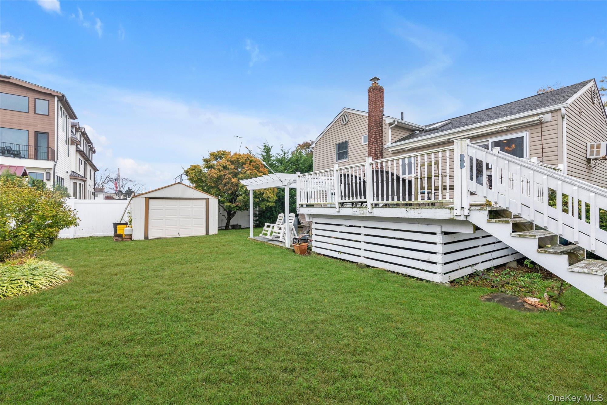 Single Family Cheshire Nassau County, NY 11096, MLS-928601-20