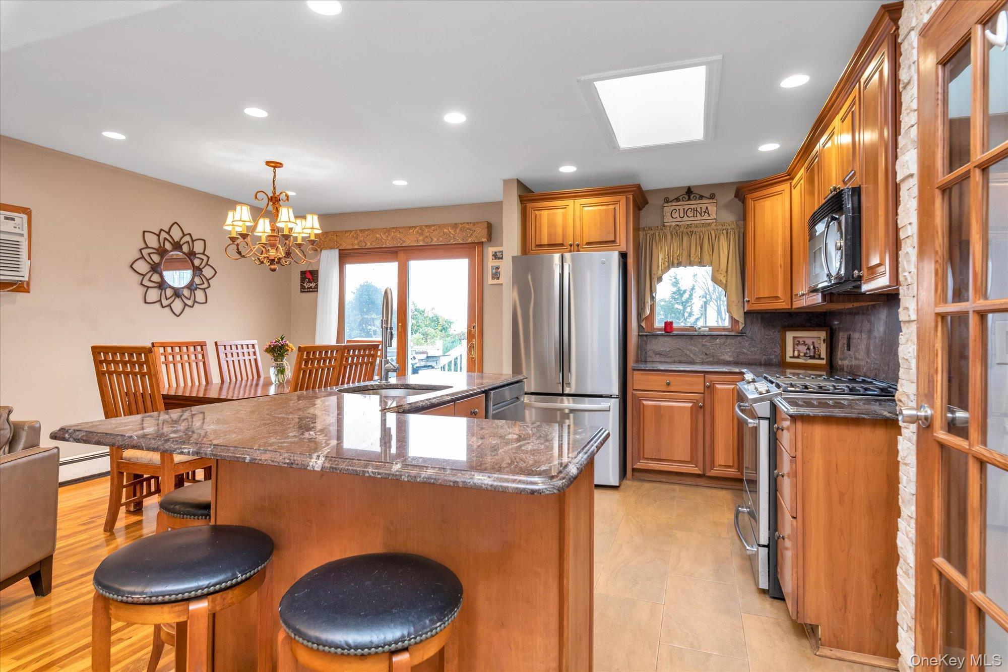 Single Family Cheshire Nassau County, NY 11096, MLS-928601-6