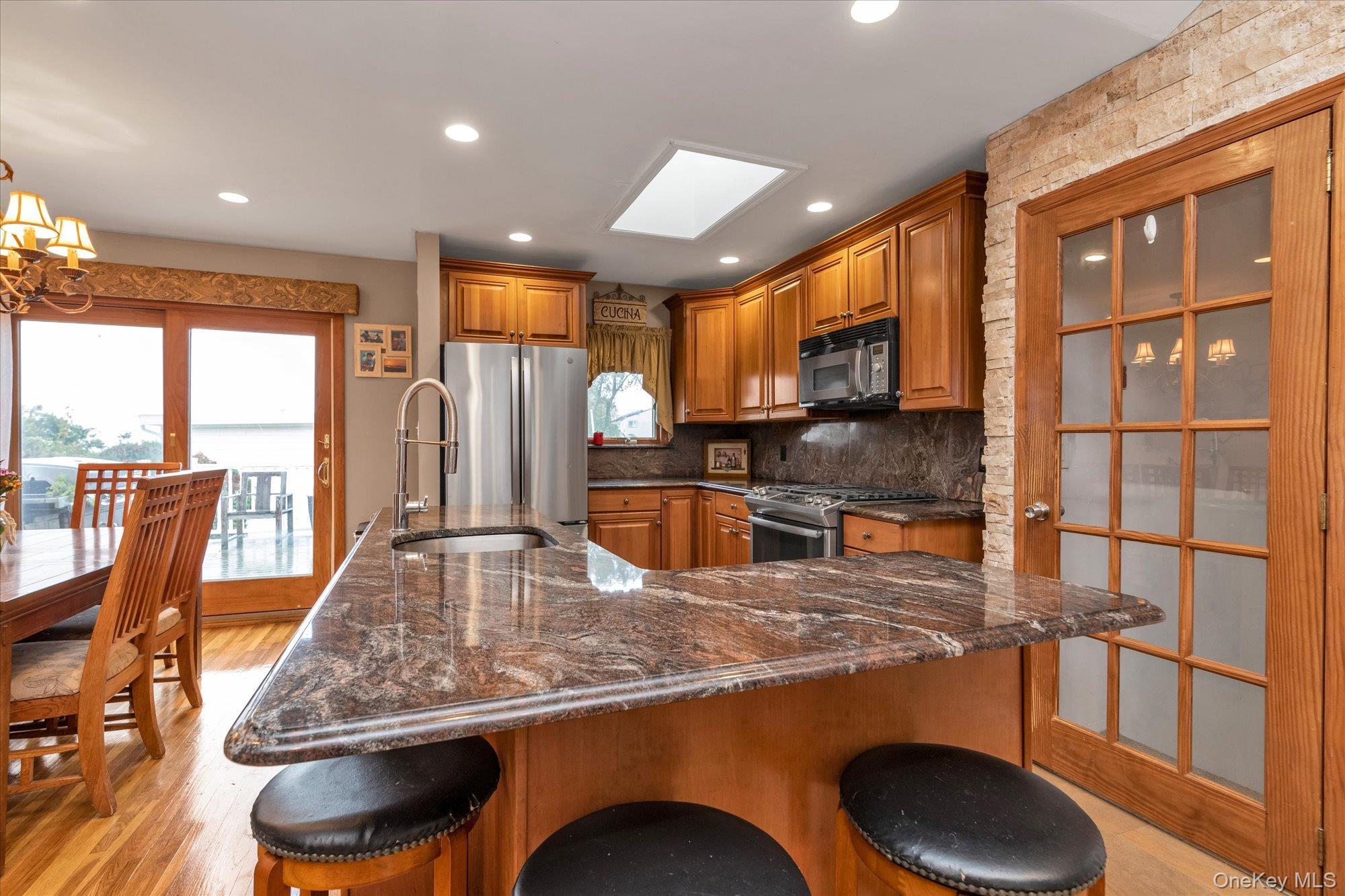 Single Family Cheshire Nassau County, NY 11096, MLS-928601-7