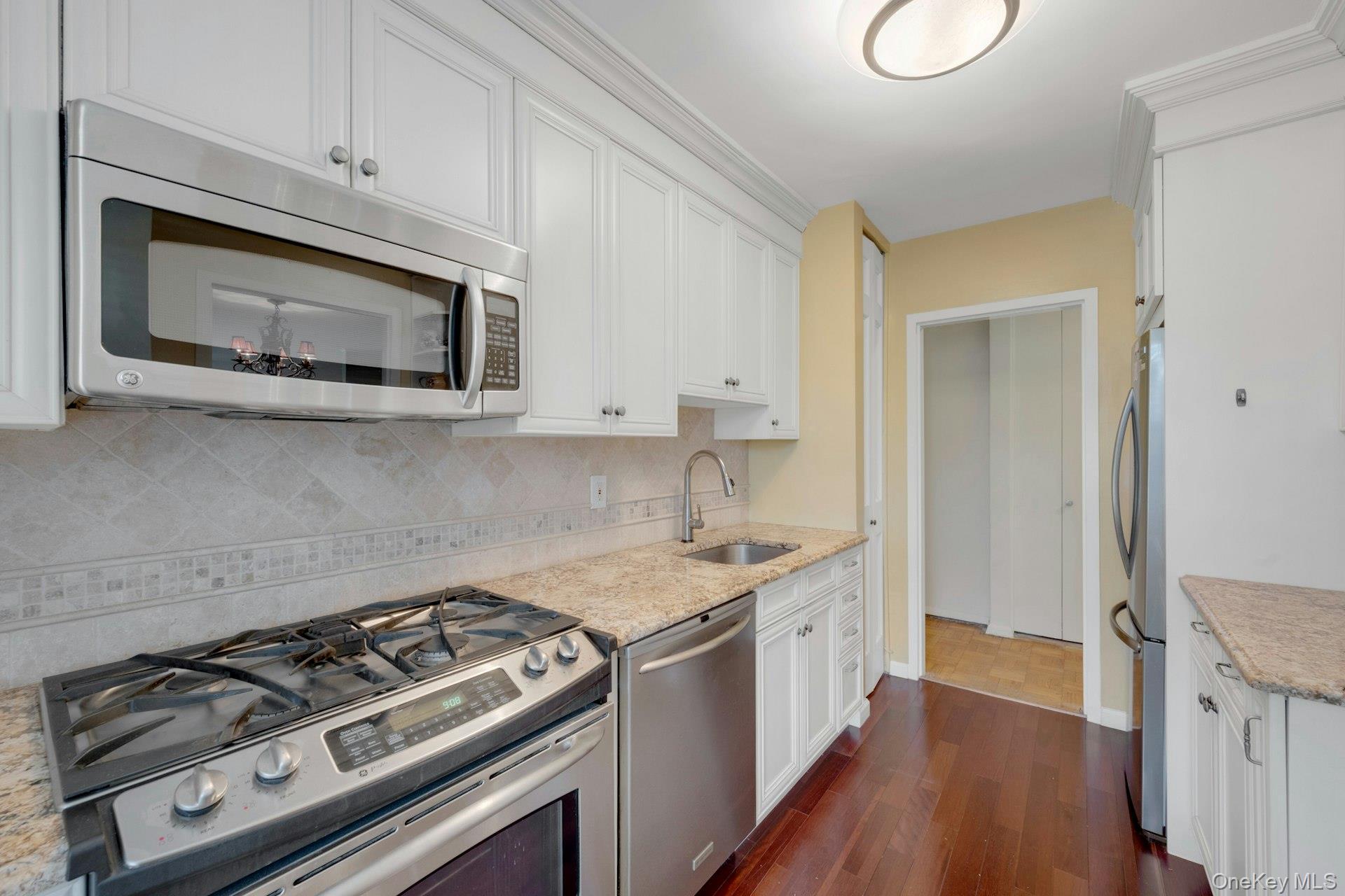 Coop Midland  Westchester County, NY 10708, MLS-928607-13