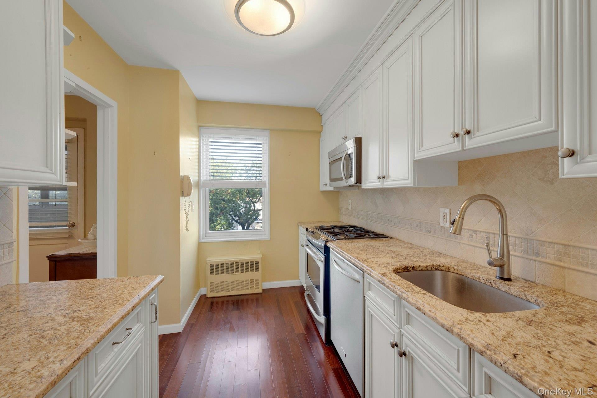 Coop Midland  Westchester County, NY 10708, MLS-928607-15