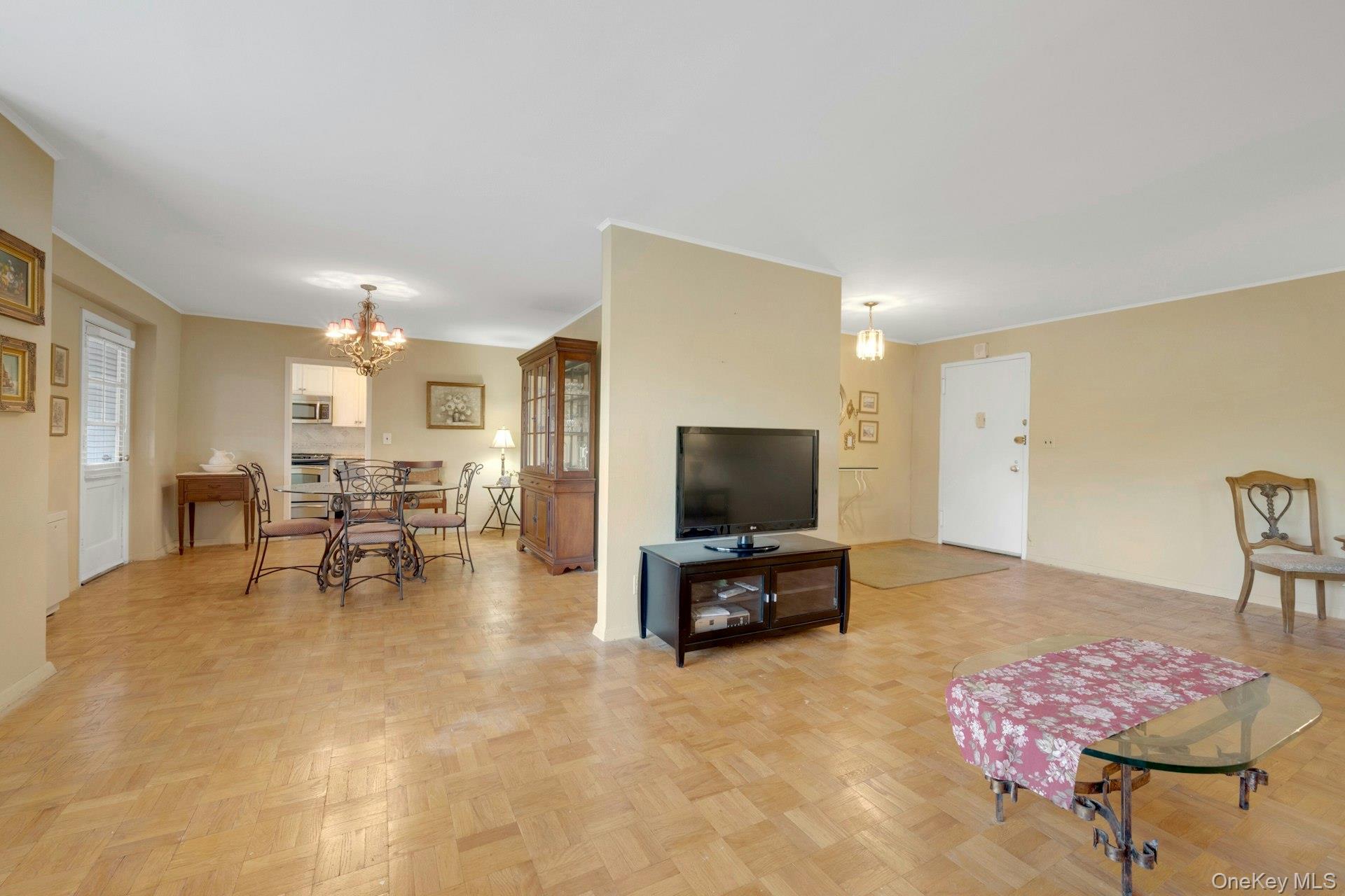 Coop Midland  Westchester County, NY 10708, MLS-928607-9