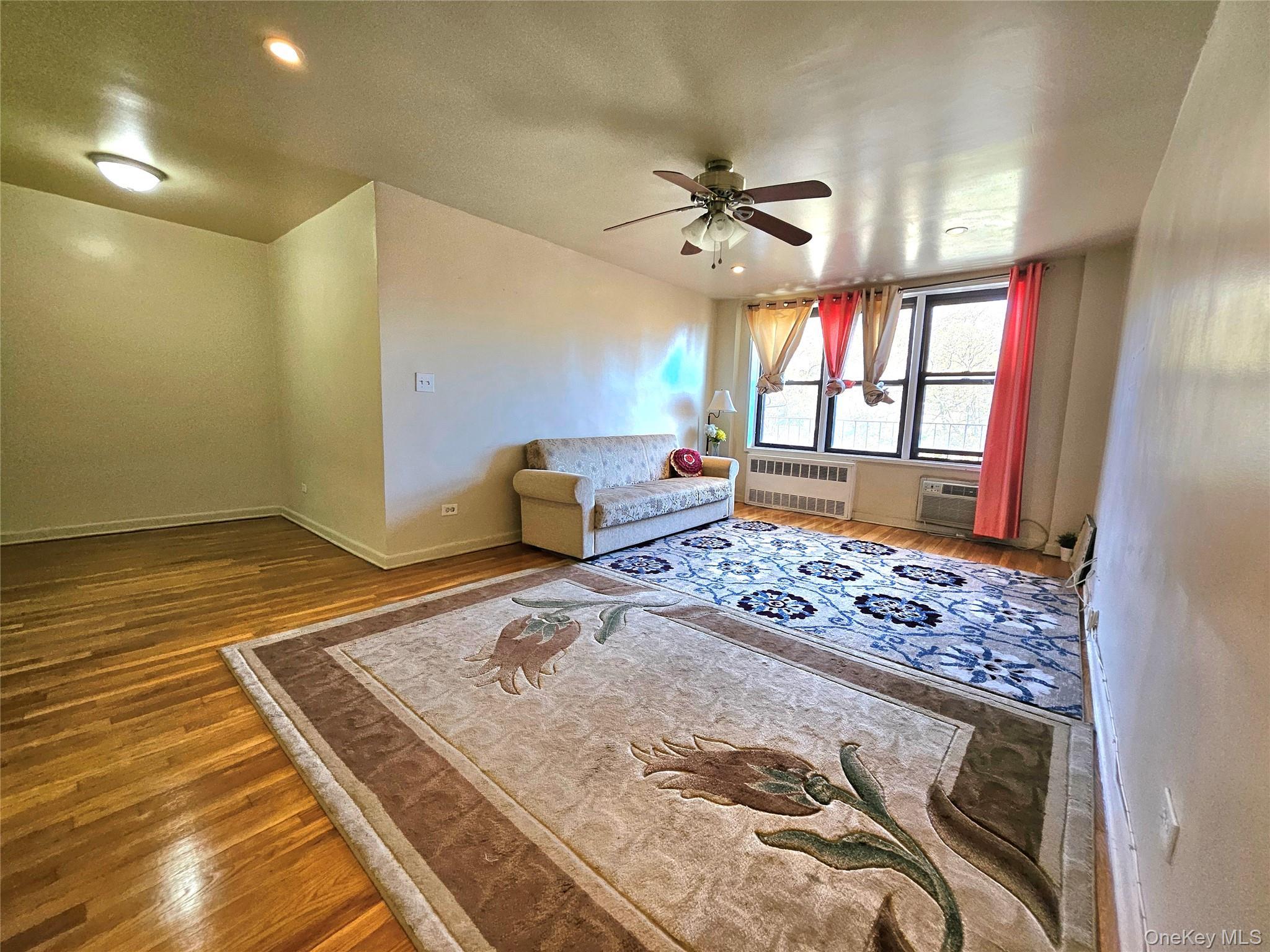 Coop 173  Queens, NY 11432, MLS-928612-7