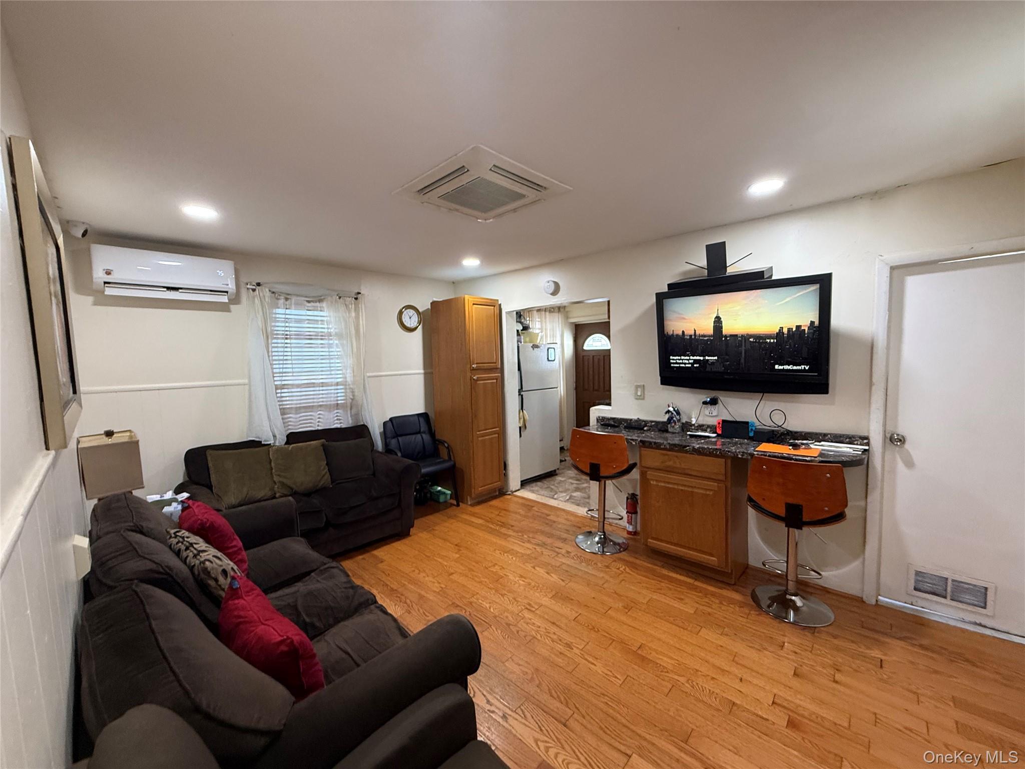 Single Family 148th Queens, NY 11413, MLS-928613-7