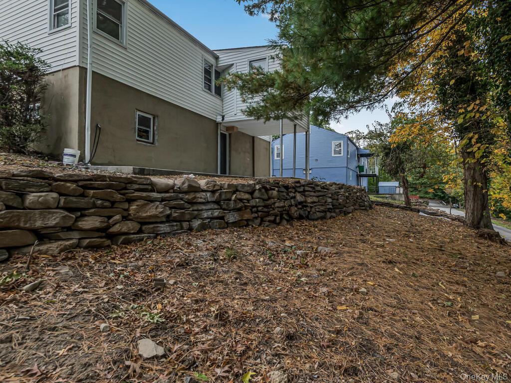 Single Family Linn ( Aka 183 Putnam Avenue)  Westchester County, NY 10705, MLS-928639-11