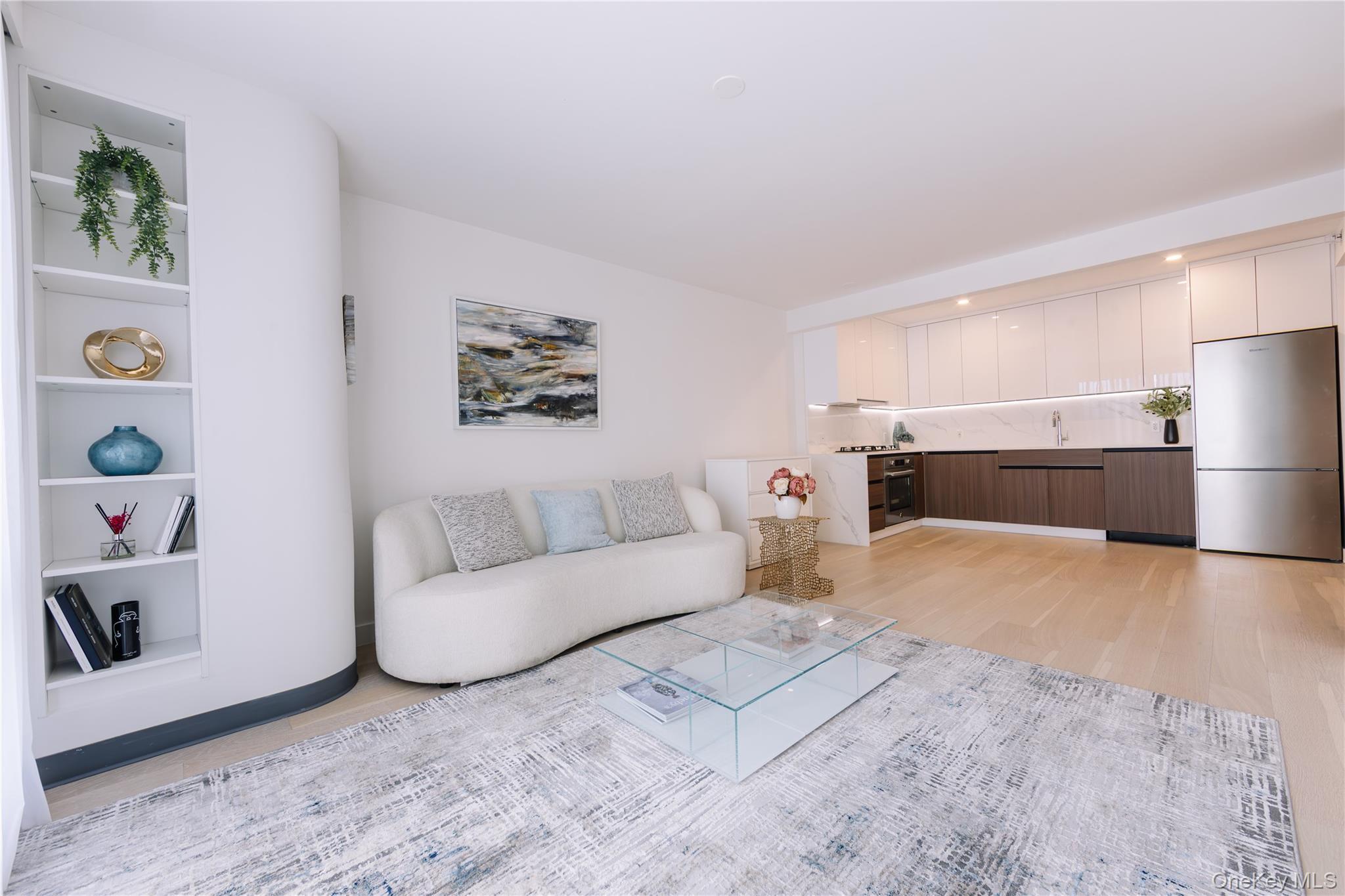 Condo Northern Blvd  Queens, NY 11354, MLS-928646-2