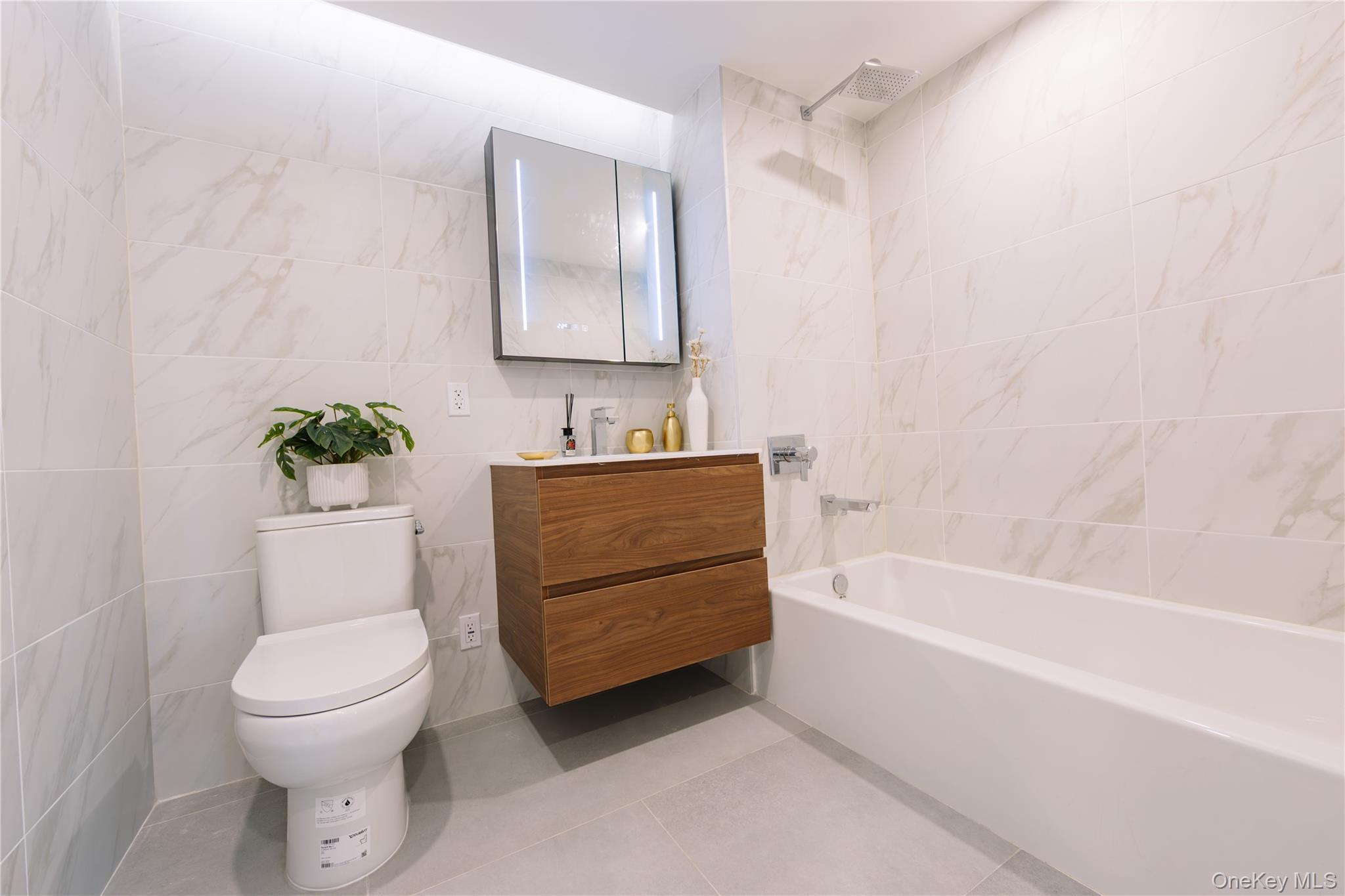 Condo Northern Blvd  Queens, NY 11354, MLS-928646-6