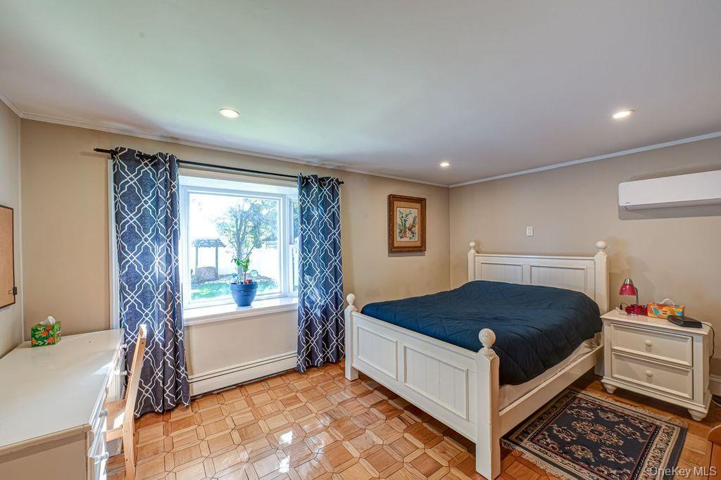 Single Family High  Nassau County, NY 11577, MLS-928651-10