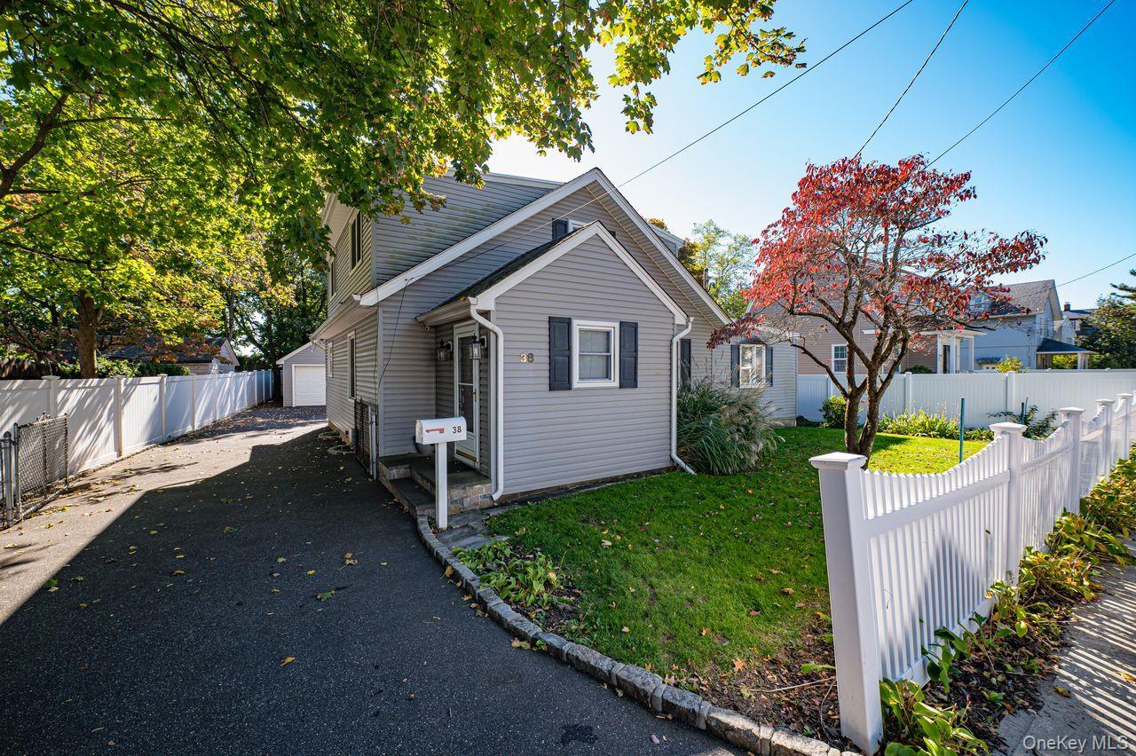 Single Family High  Nassau County, NY 11577, MLS-928651-2