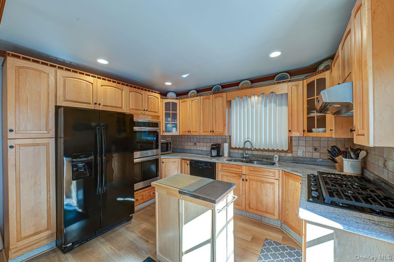 Single Family High  Nassau County, NY 11577, MLS-928651-9