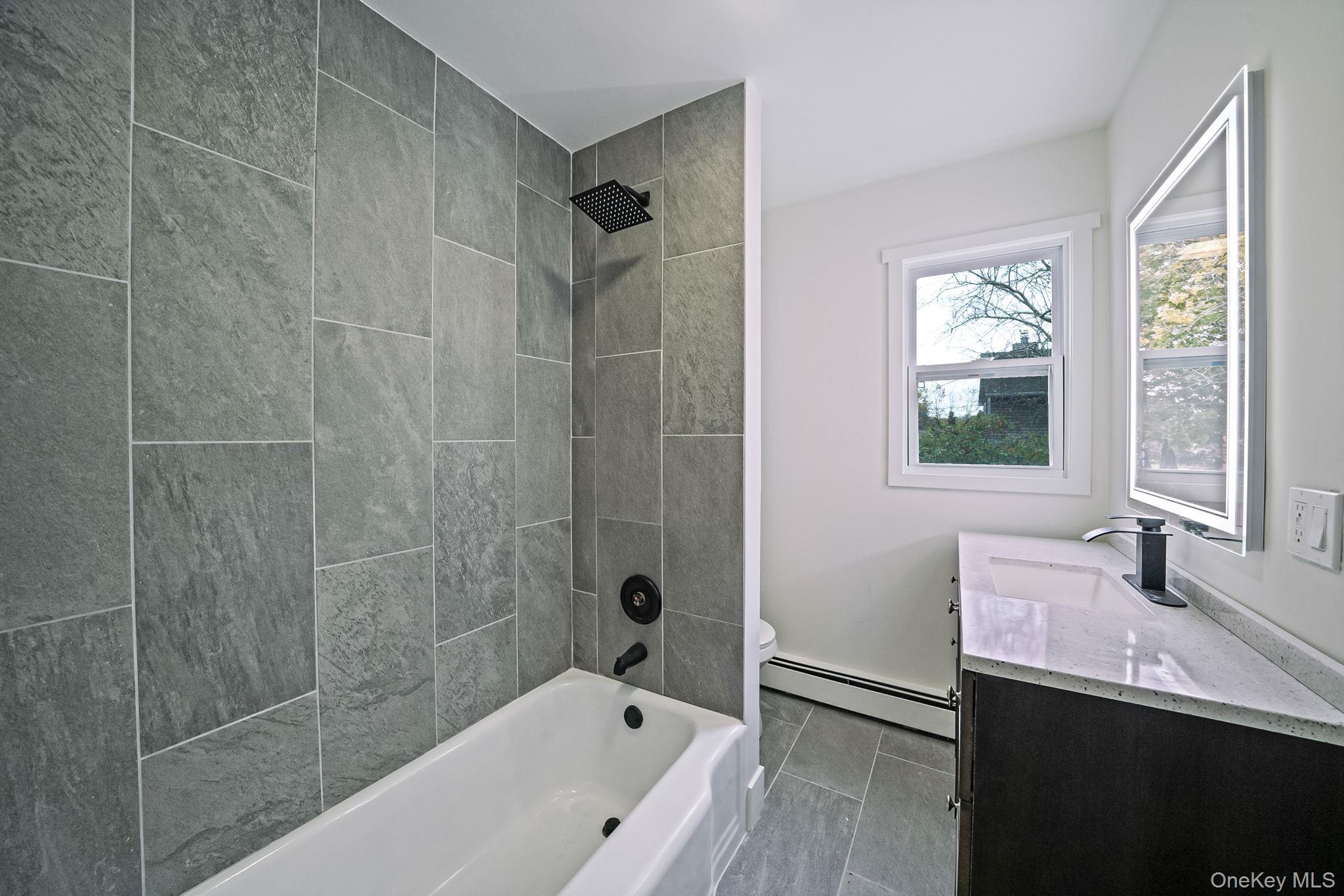 Single Family Woodlawn Suffolk County, NY 11780, MLS-928655-19