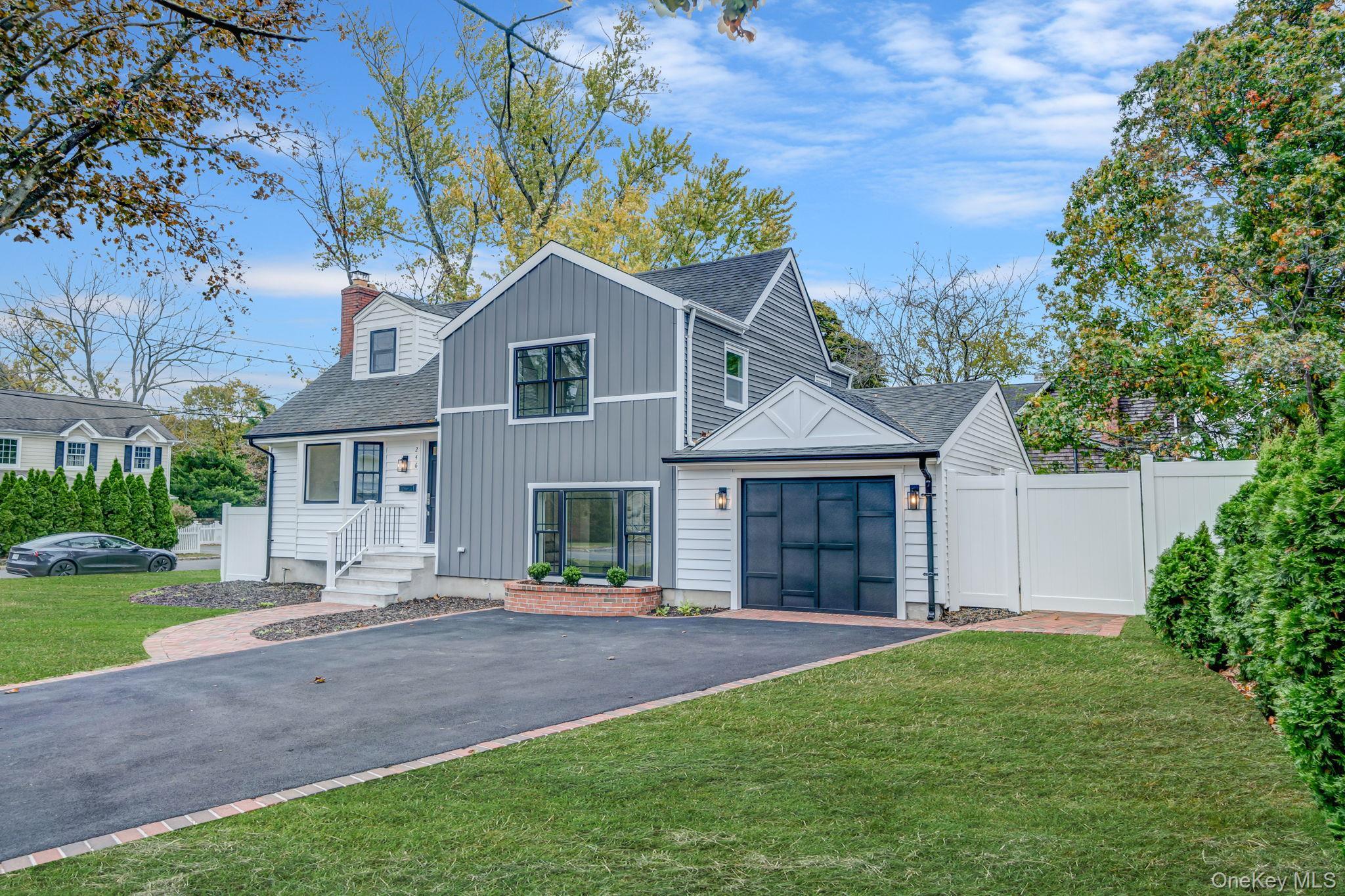 Single Family Woodlawn Suffolk County, NY 11780, MLS-928655-2