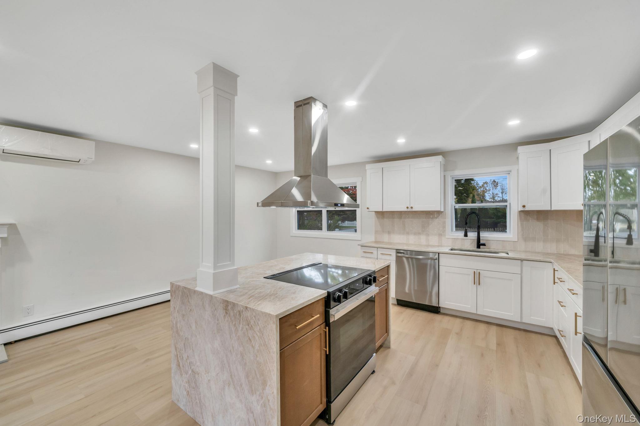 Single Family Woodlawn Suffolk County, NY 11780, MLS-928655-5