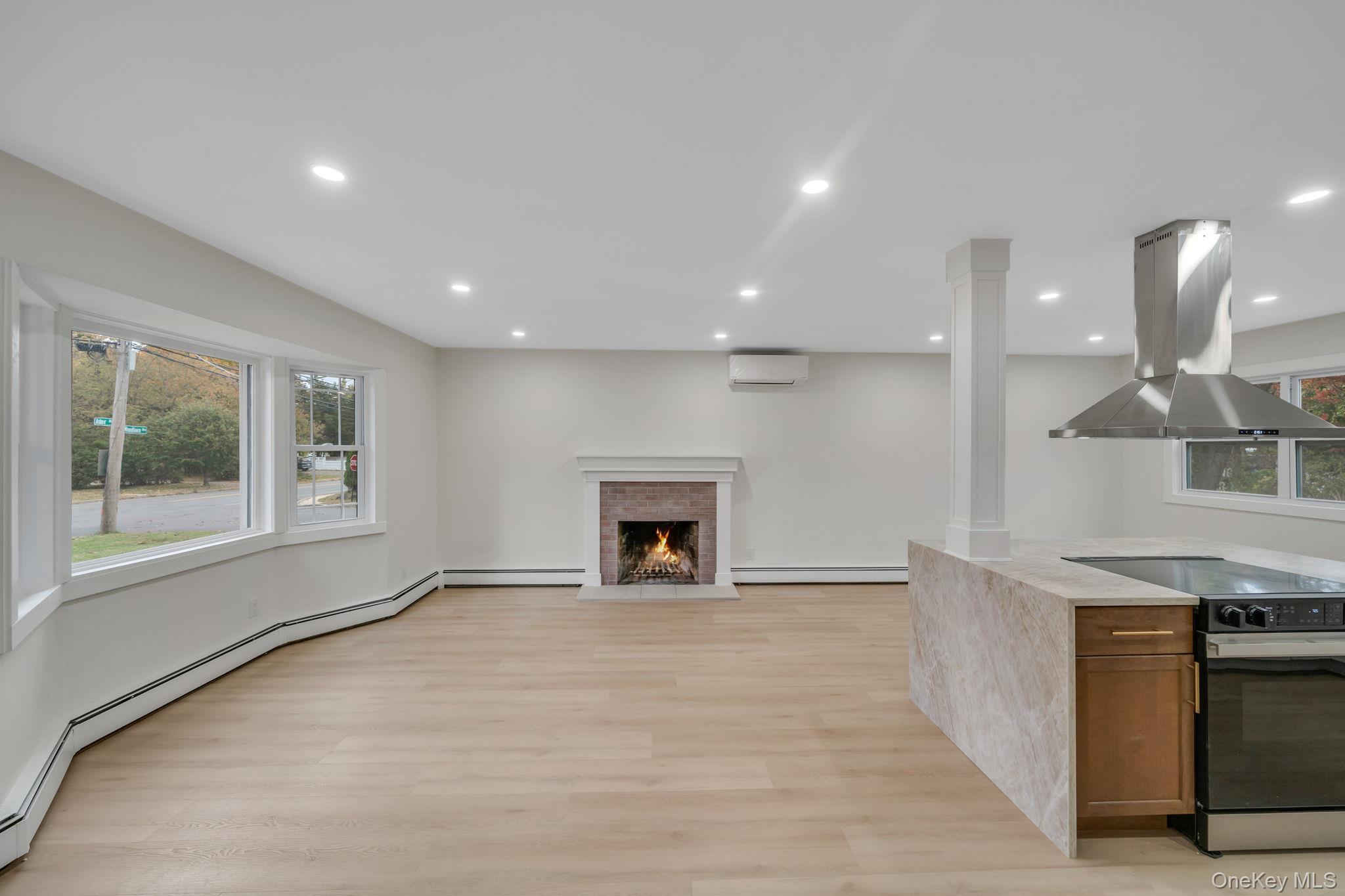 Single Family Woodlawn Suffolk County, NY 11780, MLS-928655-9