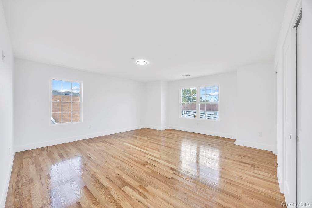 Single Family Miller  Nassau County, NY 11520, MLS-928671-32