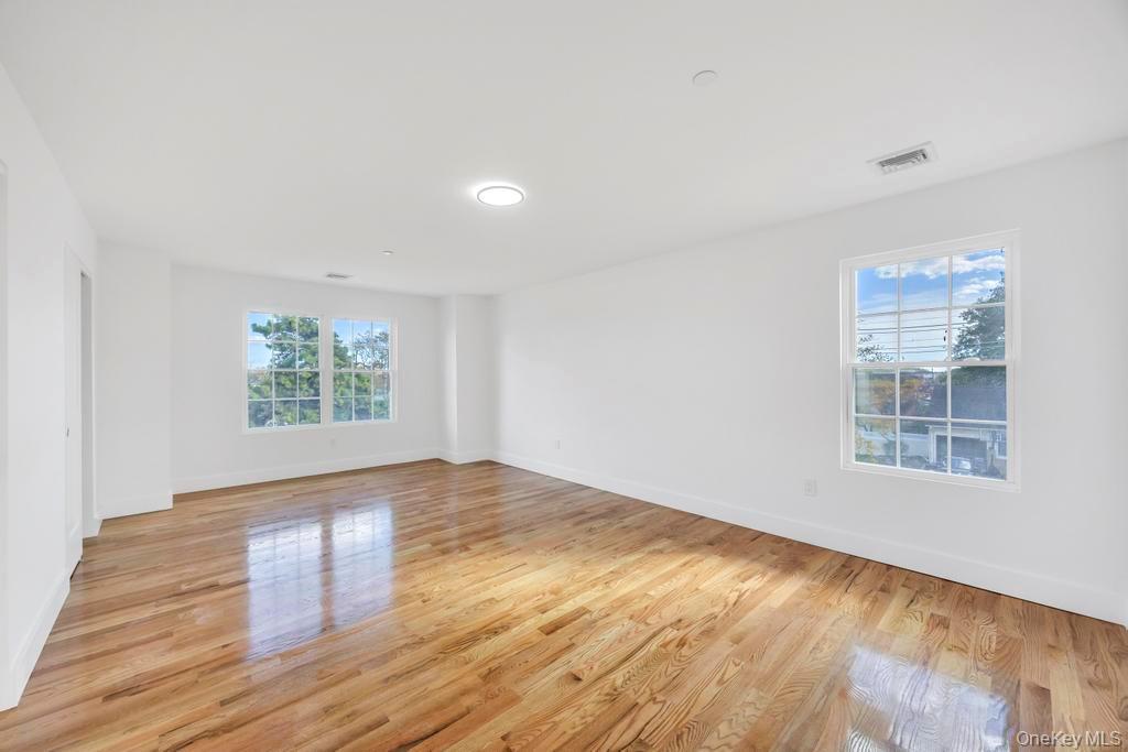 Single Family Miller  Nassau County, NY 11520, MLS-928671-35