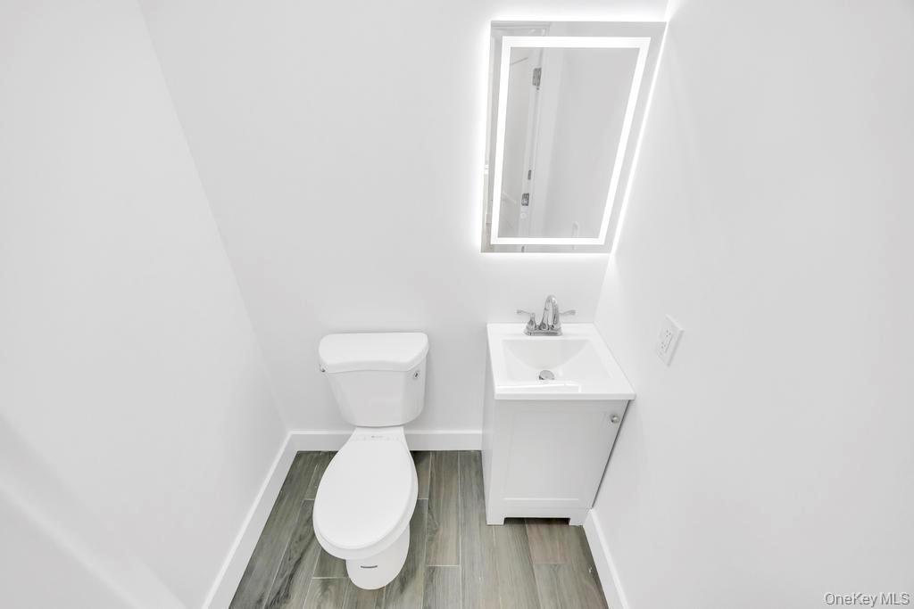 Single Family Miller  Nassau County, NY 11520, MLS-928671-39