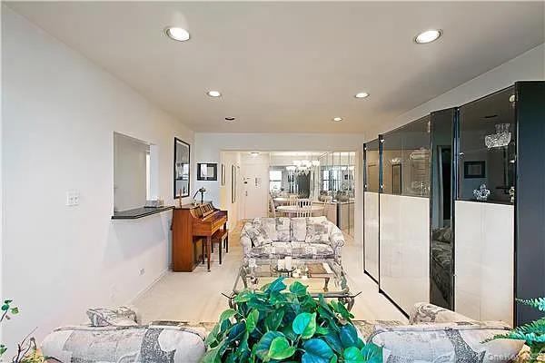 Apartment Springfield  Queens, NY 11427, MLS-928695-2