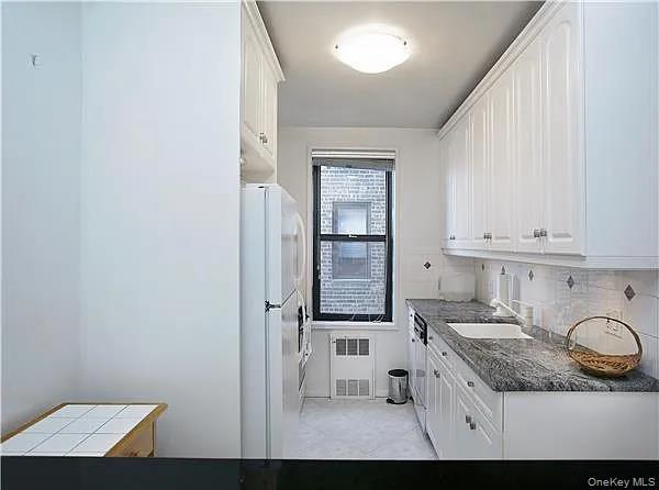 Apartment Springfield  Queens, NY 11427, MLS-928695-5