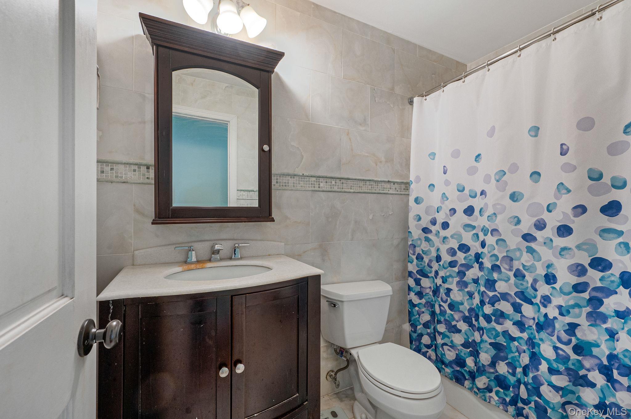 Single Family 237th  Nassau County, NY 11003, MLS-928722-22