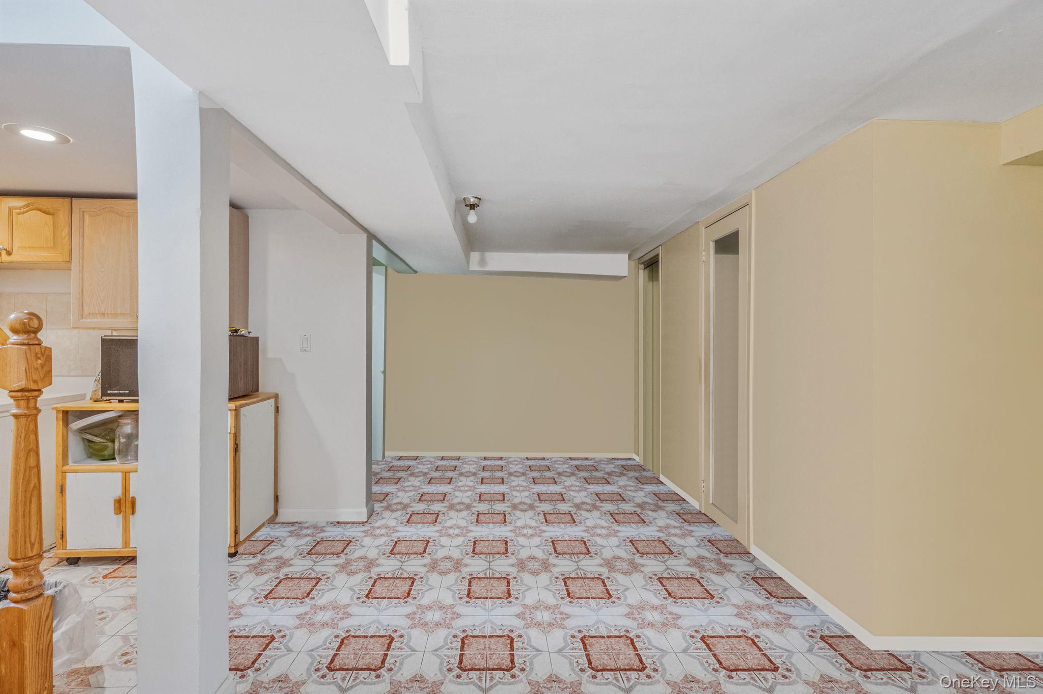 Single Family 237th  Nassau County, NY 11003, MLS-928722-25