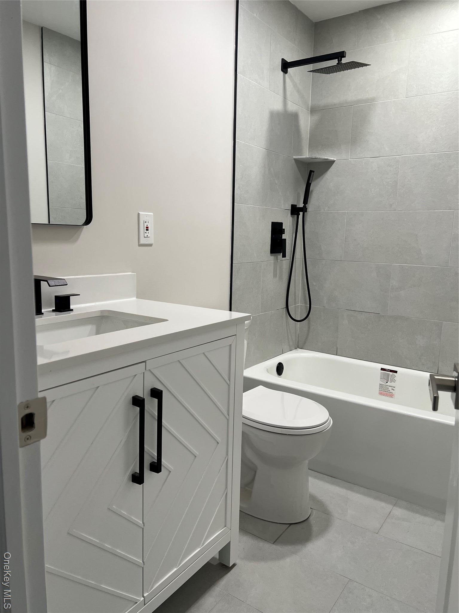 Single Family Elm  Suffolk County, NY 11722, MLS-928738-10