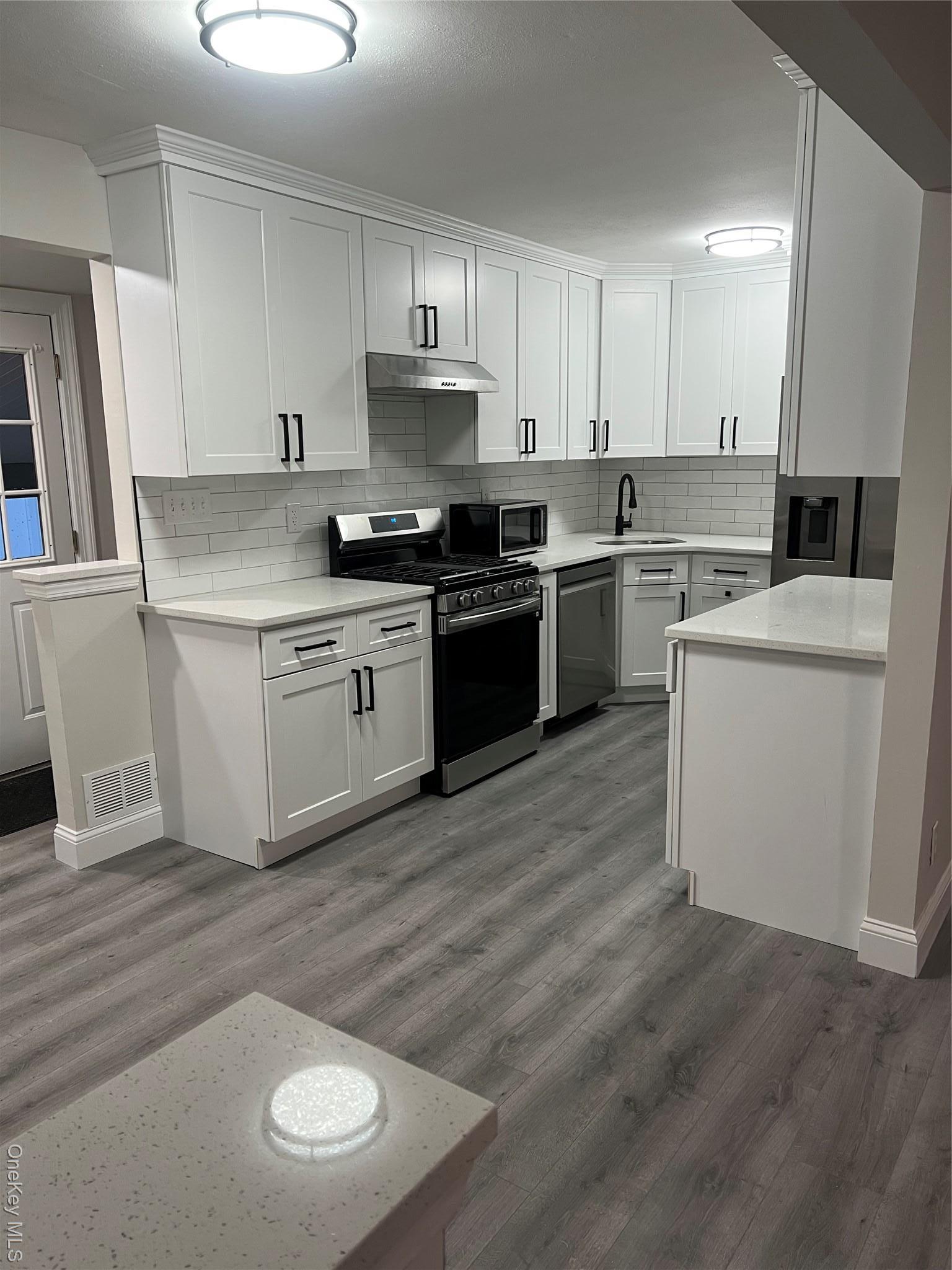 Single Family Elm  Suffolk County, NY 11722, MLS-928738-4