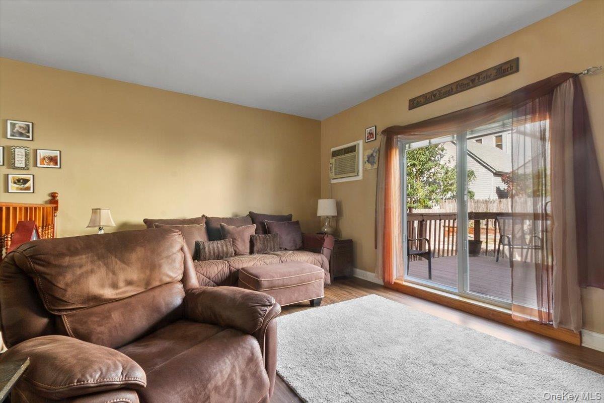 Single Family Vincent  Bronx, NY 10465, MLS-928749-11