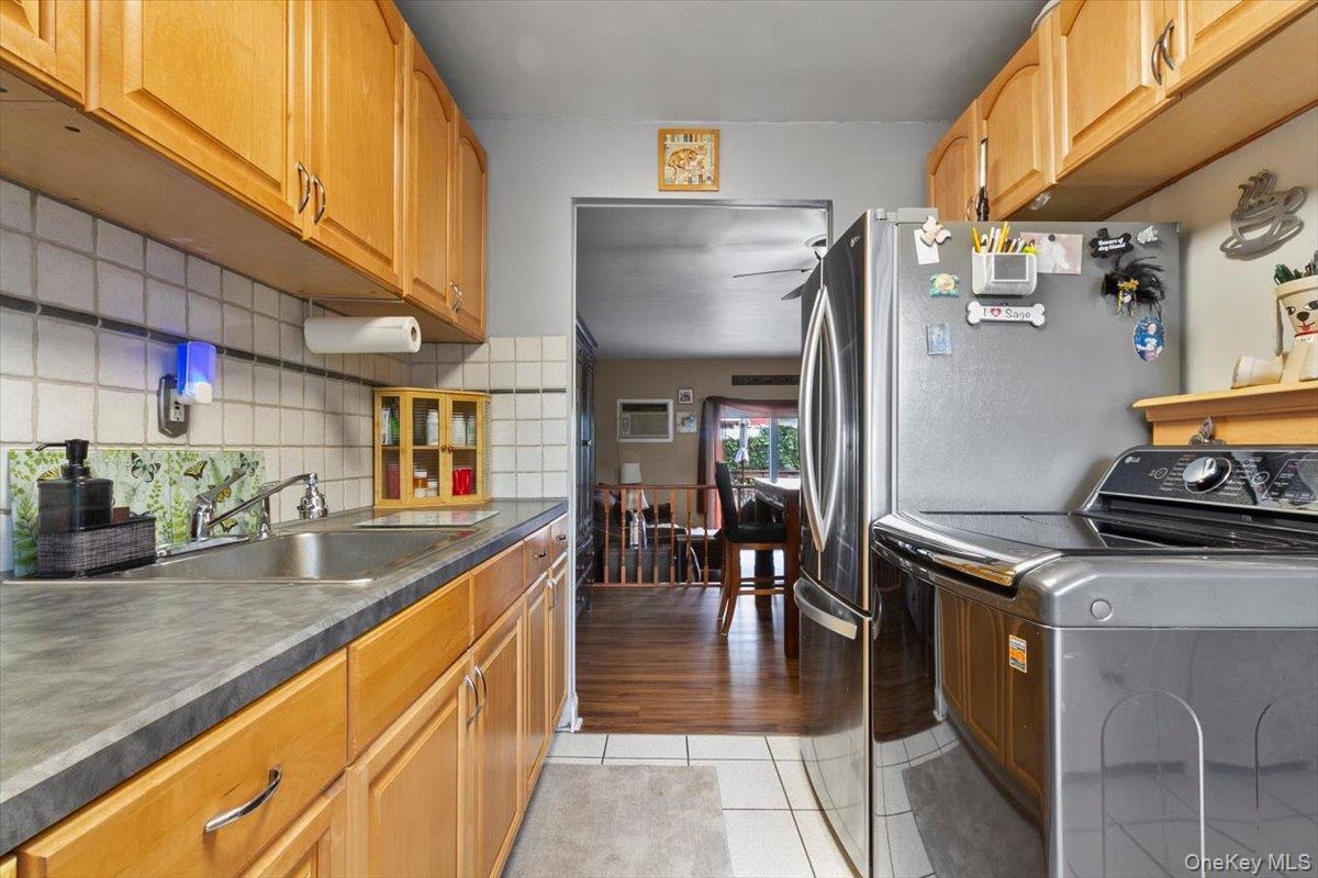 Single Family Vincent  Bronx, NY 10465, MLS-928749-15