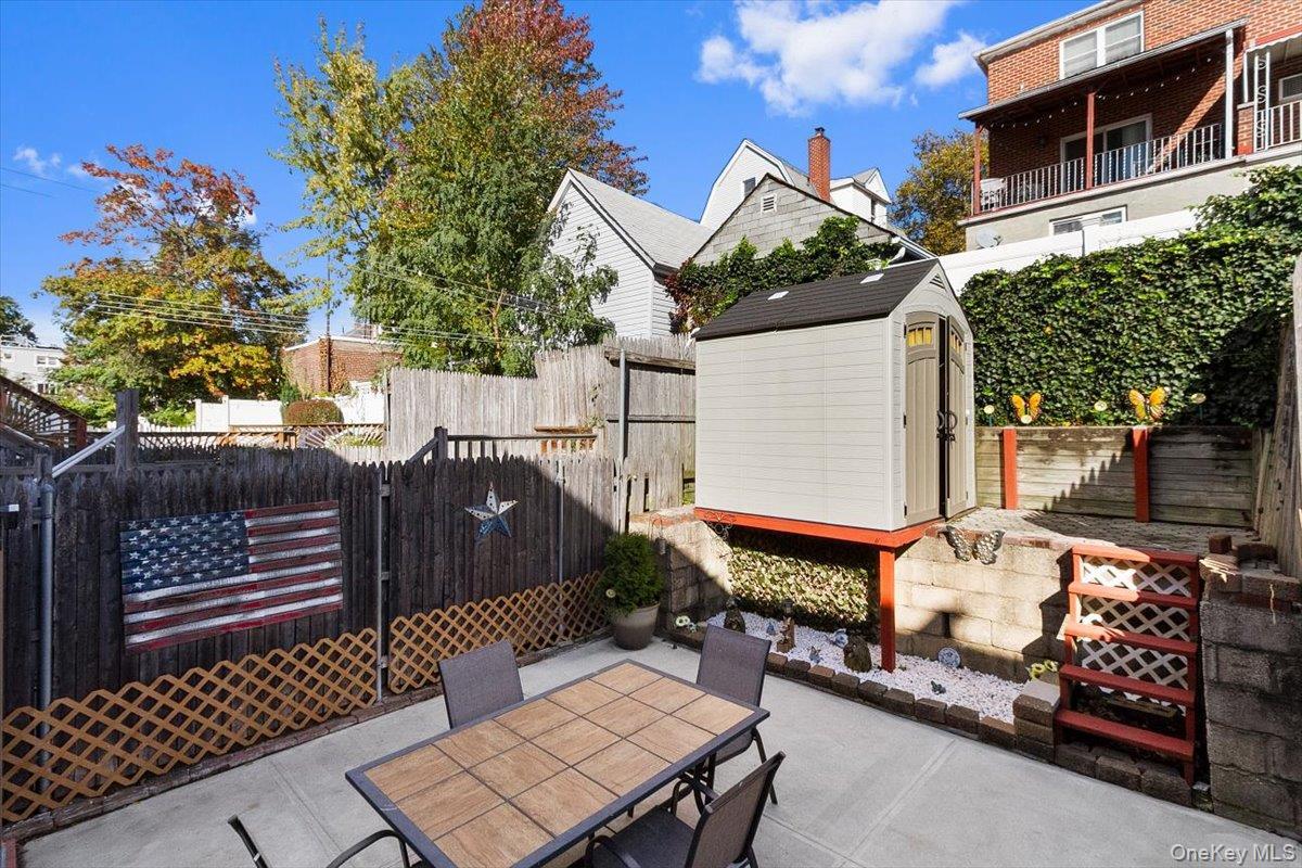 Single Family Vincent  Bronx, NY 10465, MLS-928749-26