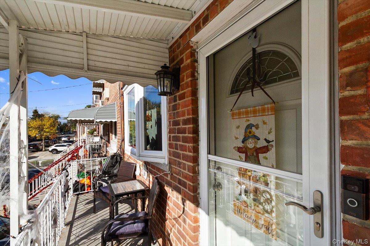 Single Family Vincent  Bronx, NY 10465, MLS-928749-4