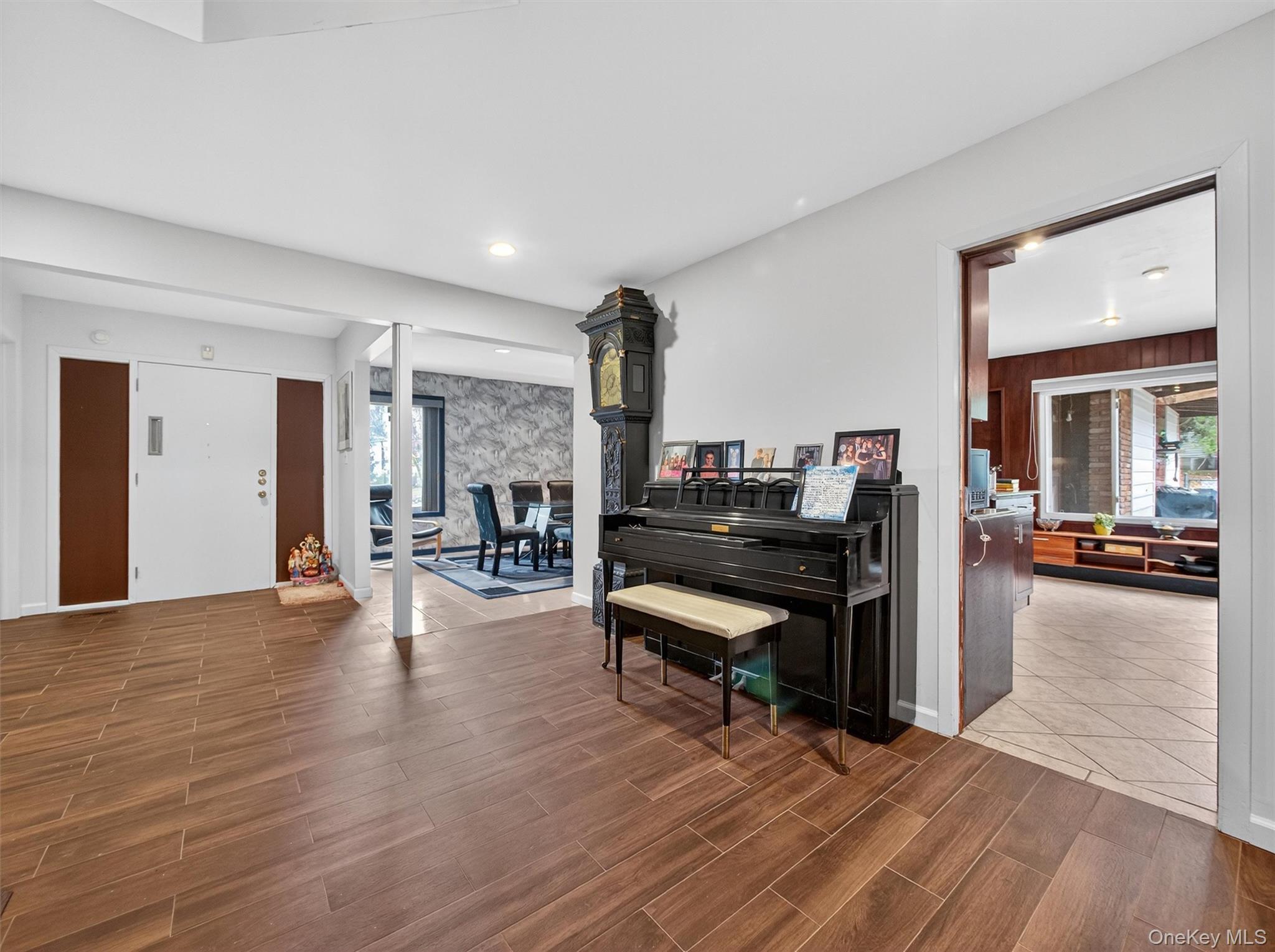 Single Family Kings Gate  Rockland County, NY 10901, MLS-928750-16