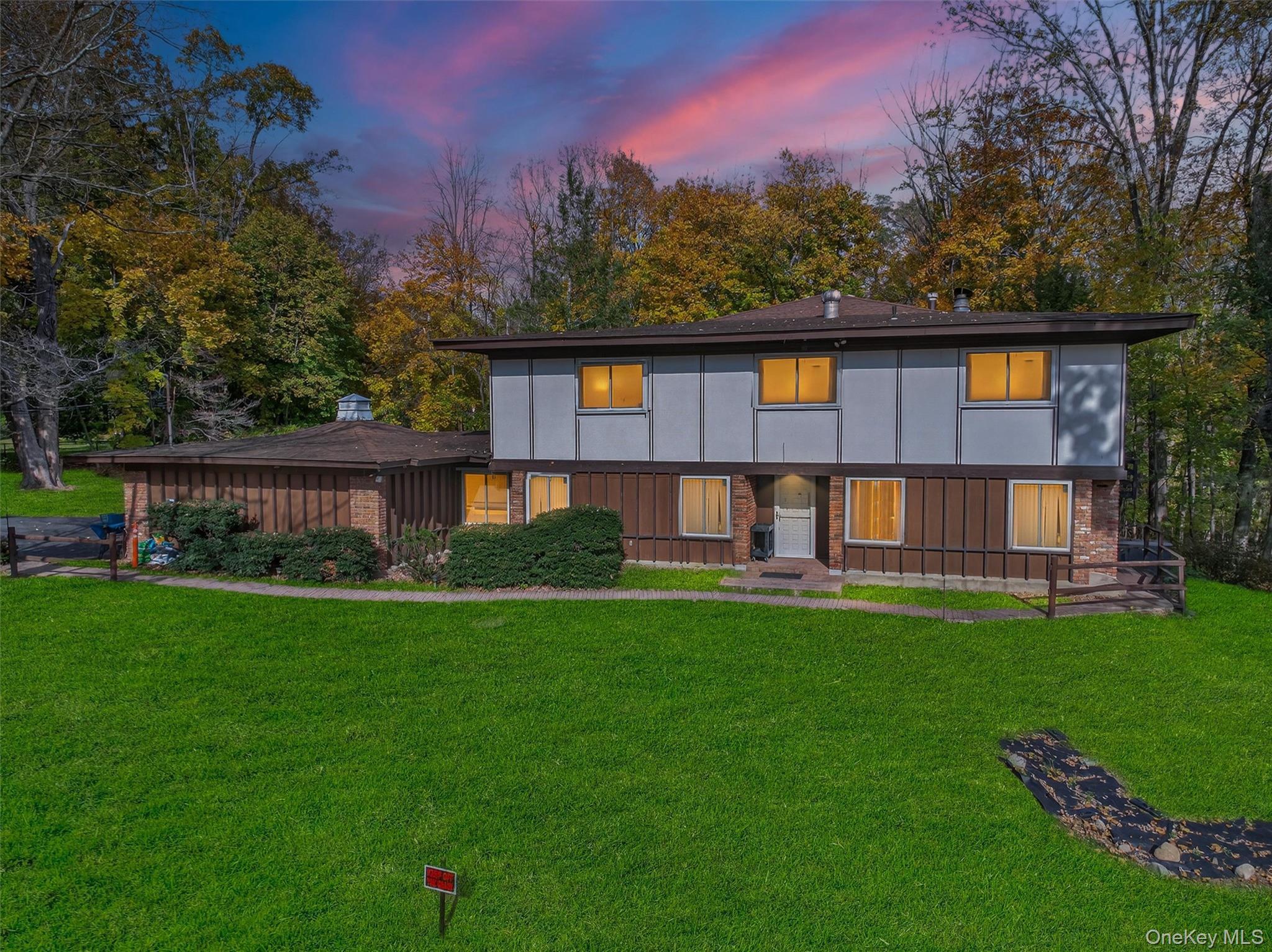 Single Family Kings Gate  Rockland County, NY 10901, MLS-928750-2