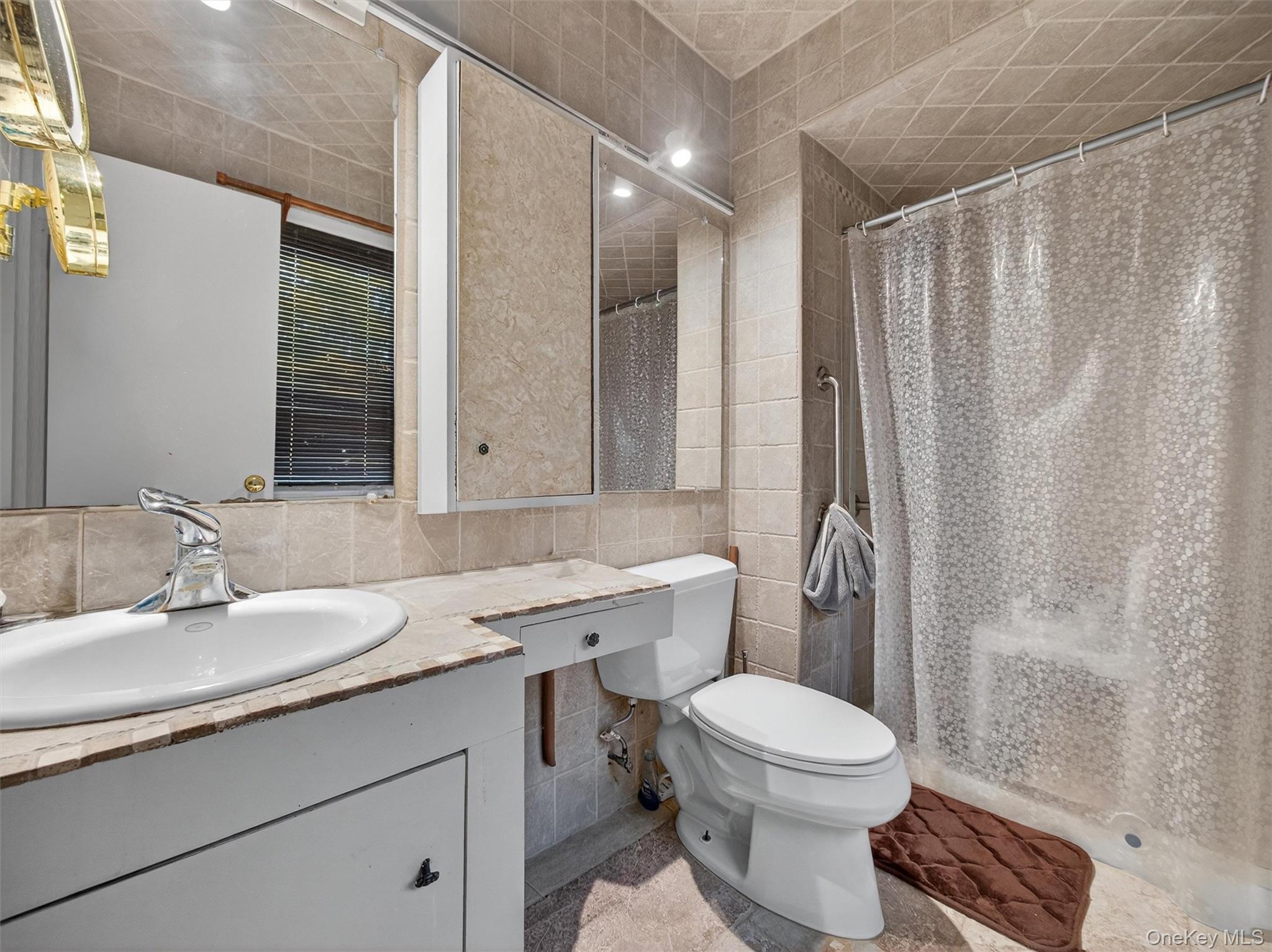 Single Family Kings Gate  Rockland County, NY 10901, MLS-928750-32