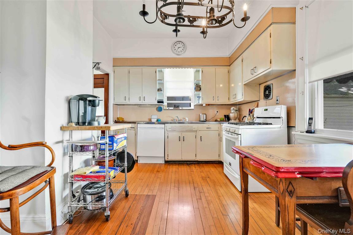 Single Family 104th  Queens, NY 11418, MLS-928757-21