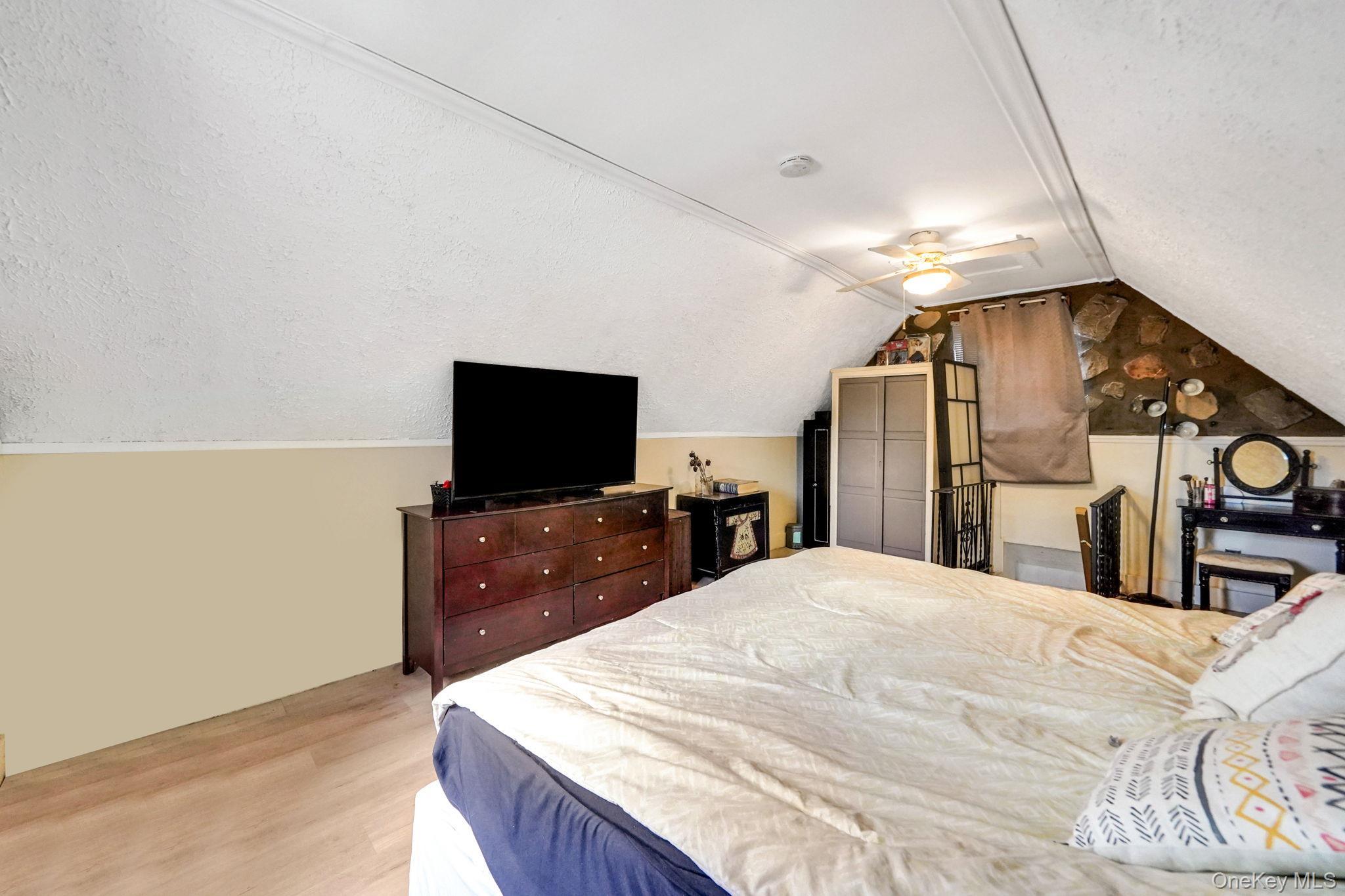 Single Family Highview  Suffolk County, NY 11784, MLS-928778-20