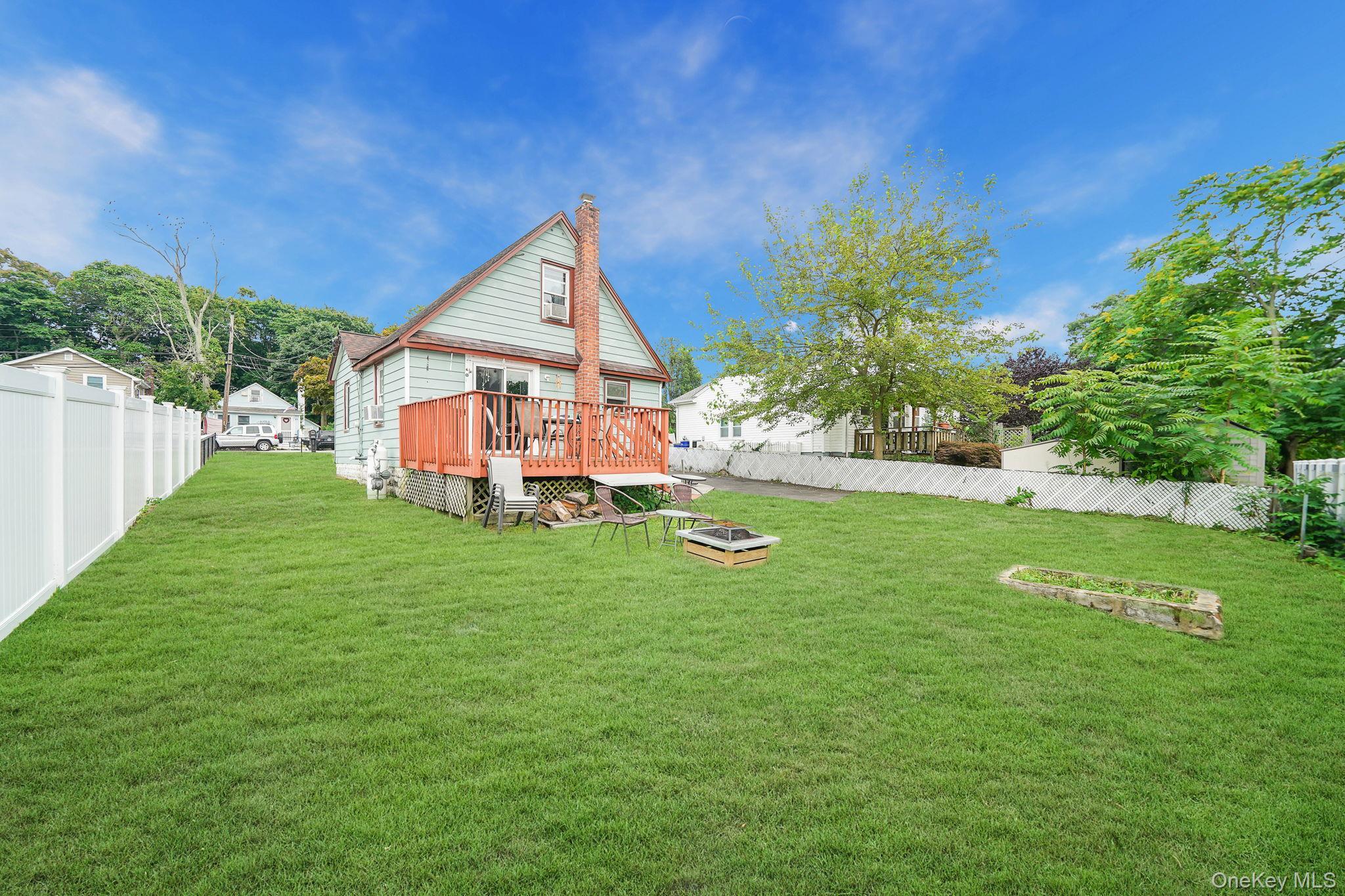 Single Family Highview  Suffolk County, NY 11784, MLS-928778-27