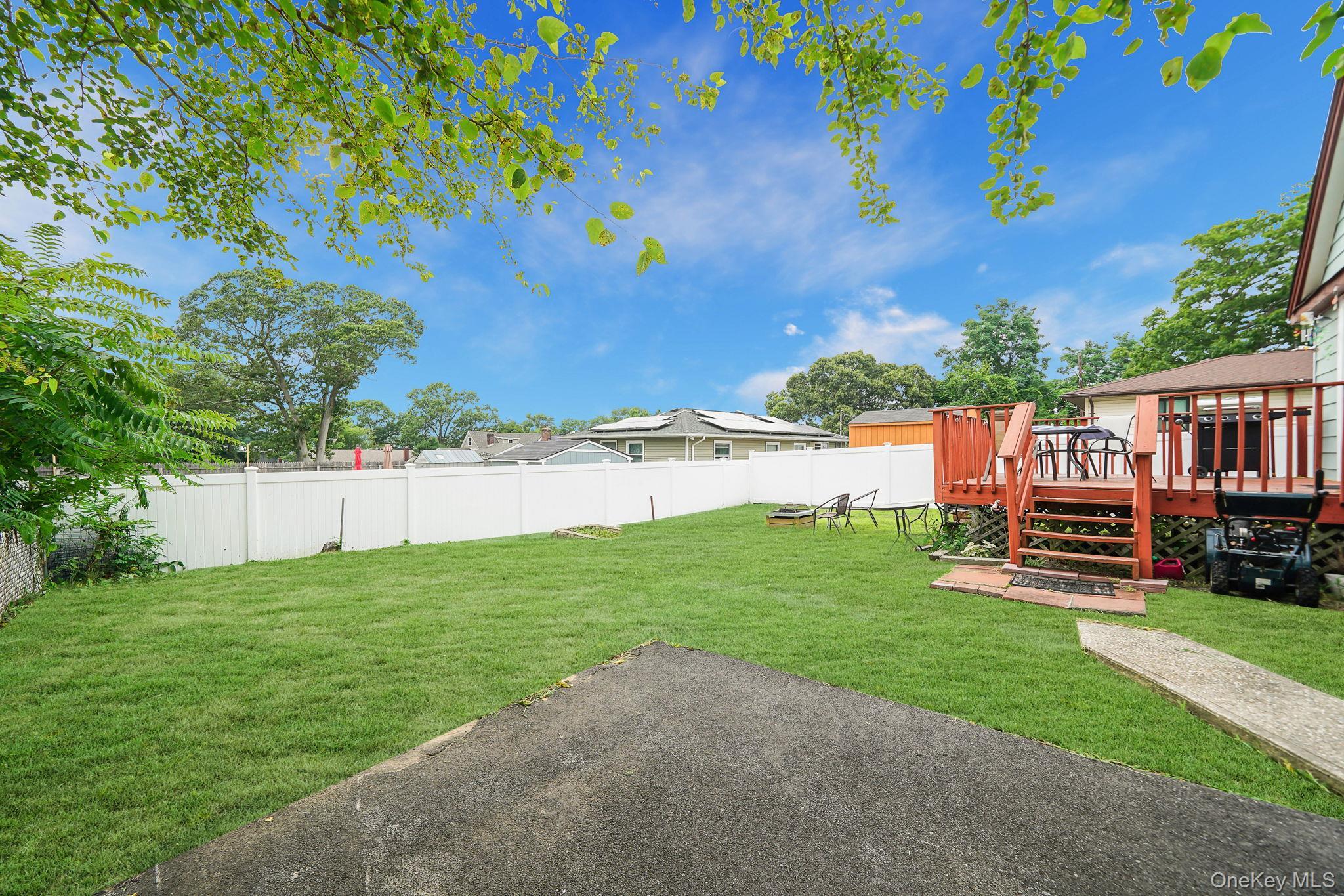 Single Family Highview  Suffolk County, NY 11784, MLS-928778-29