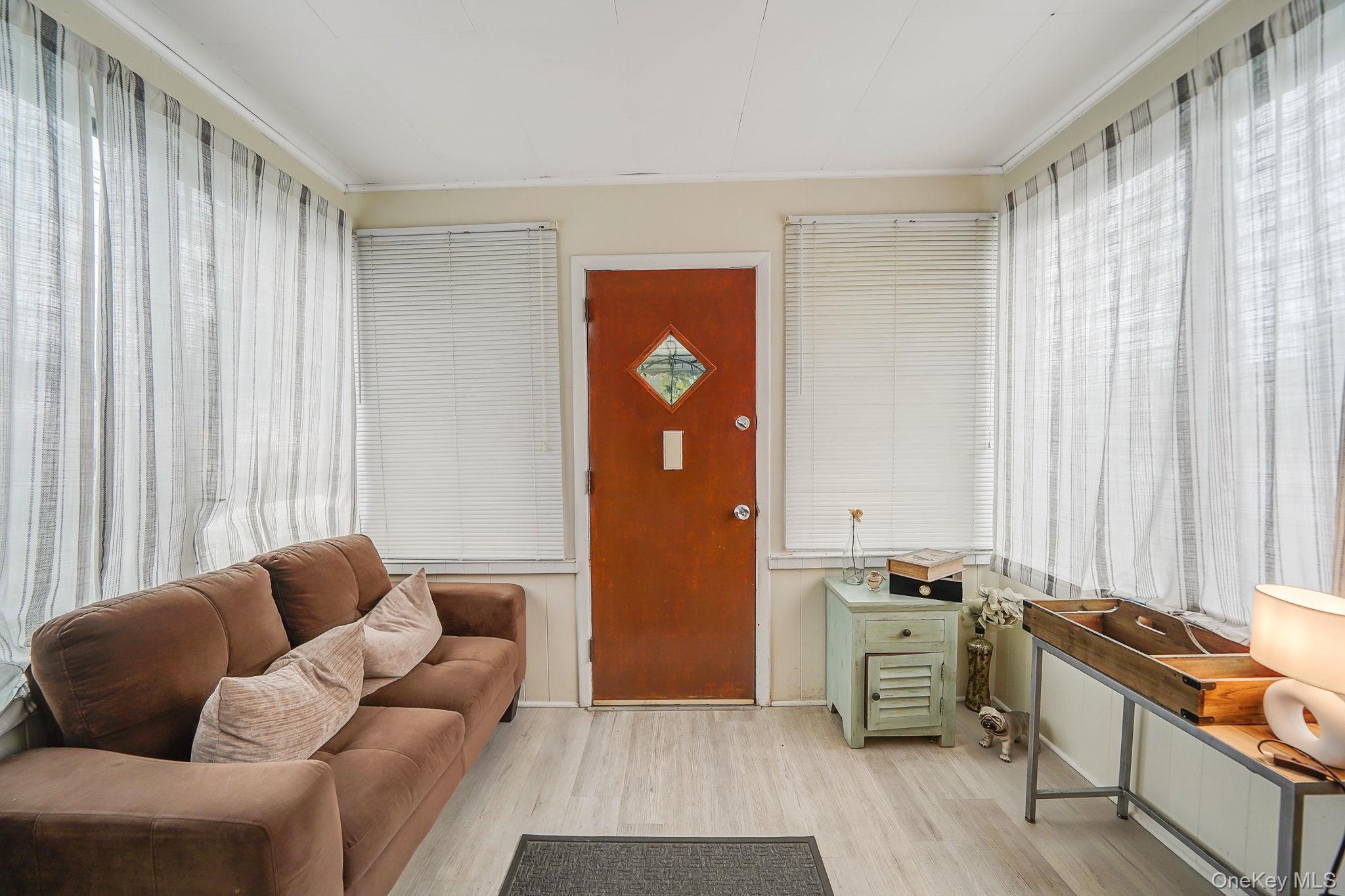 Single Family Highview  Suffolk County, NY 11784, MLS-928778-6